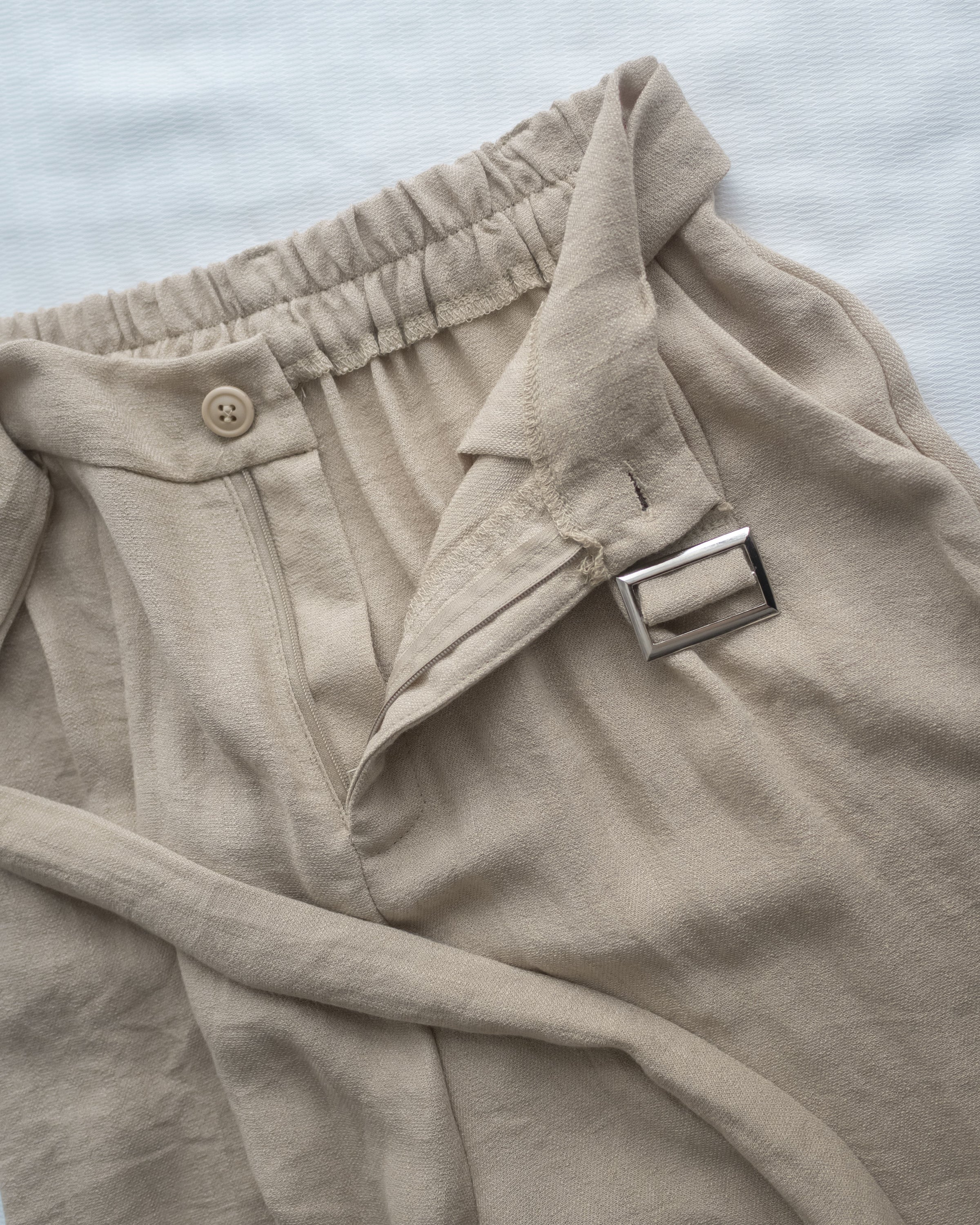 Beige belt Shorts Set 仿麻棉寬肩背心金屬腰帶短褲套裝/SE8116