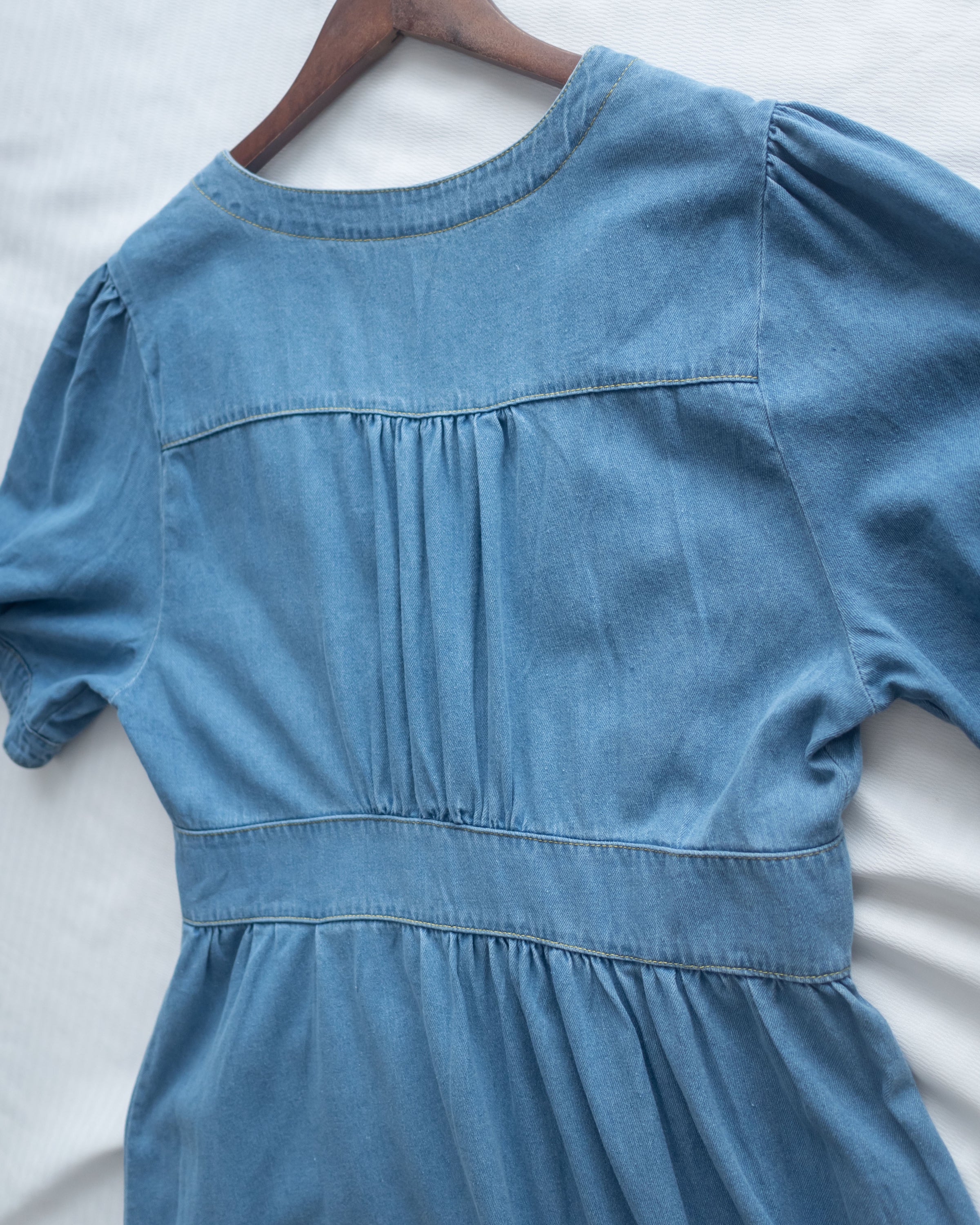 Denim Ribbon Dress 牛仔 V 領袖口綁帶假修腰連身裙/DS1156