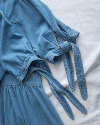 Denim Ribbon Dress 牛仔 V 領袖口綁帶假修腰連身裙/DS1156