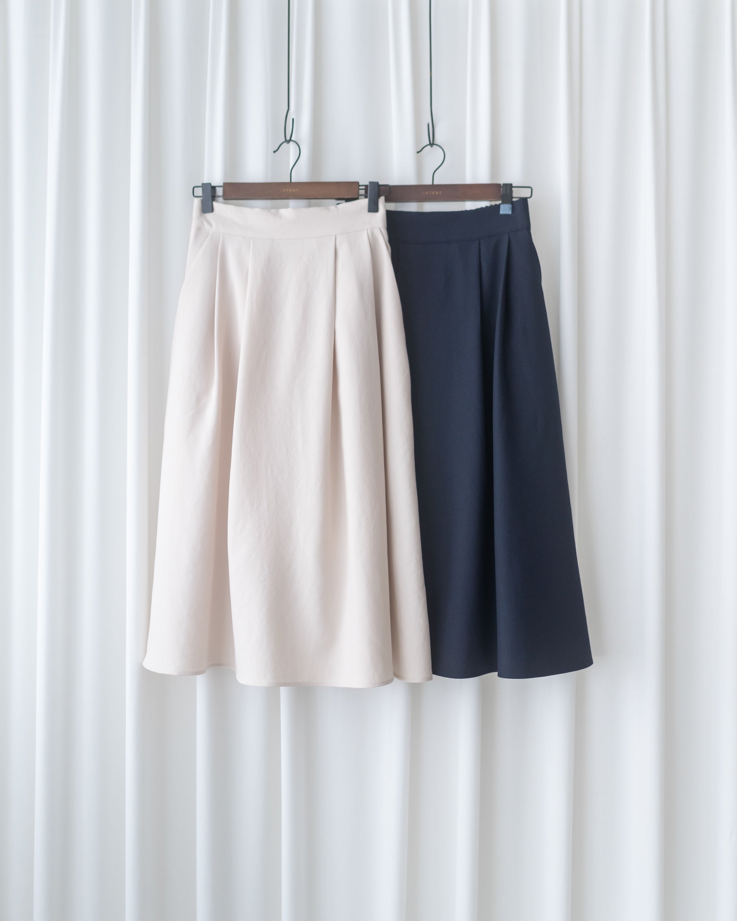 French Pocket Skirt 前褶微挺高腰口袋傘裙/ SK8951