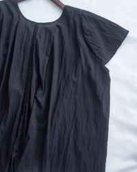 V-Collar Blouse 隨性抓褶小 V 領傘袖上衣/ TP9240