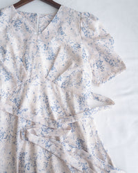 Floral line Dress 線條青花印花弧腰線連身裙/ DS1171
