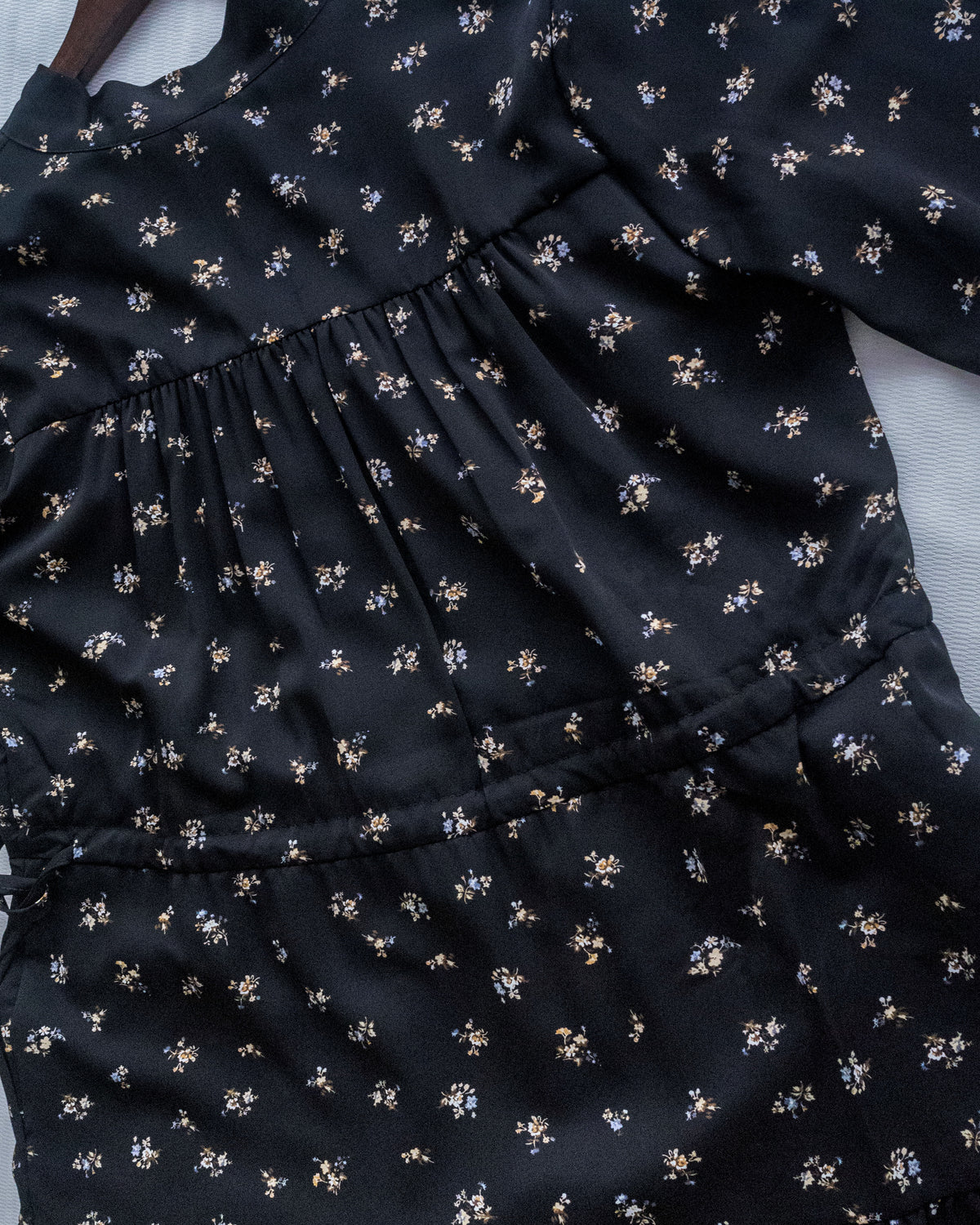 Scarf Floral Dress 飄帶花邊袖印花連身裙/ DS1189