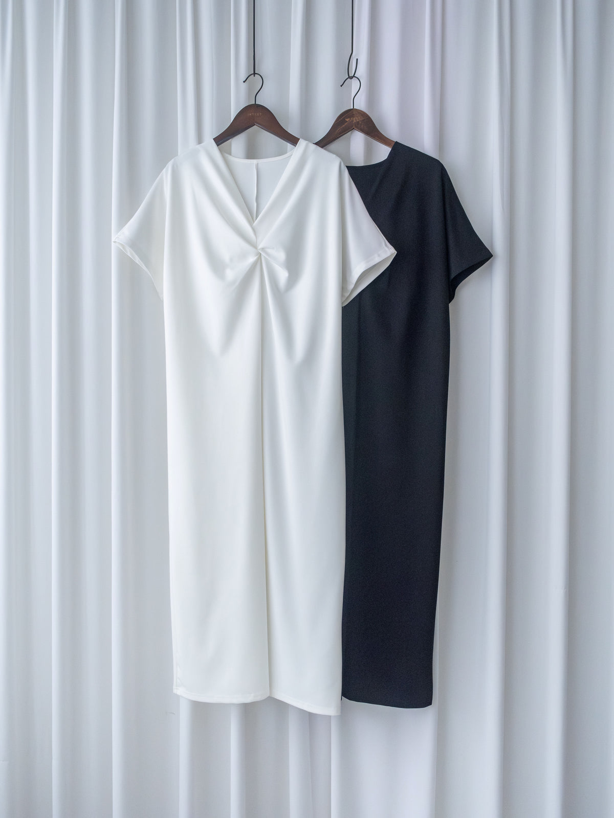 Twist Dress V領扭結抓皺後開衩連身裙/ DS1190