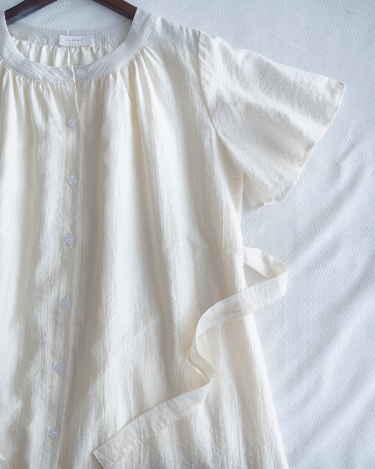 Round Neck Dress 質感中排鈕氣質傘袖長裙 / DS1185 (Pre-order)