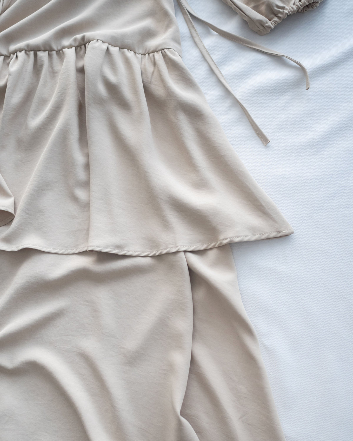 Ribbon Layers Dress  綁帶圓漫飄逸層次連身裙/ DS1188