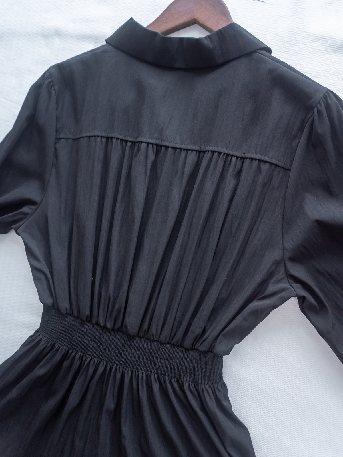 Elegant Dress 金鈕裝飾V領恤衫修腰連身裙/ DS1191
