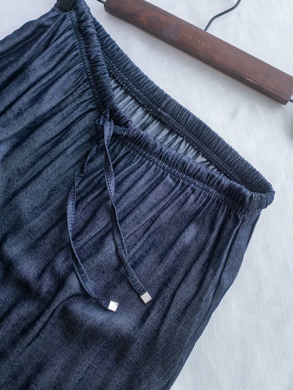Denim Quiet Lux Skirt 低調質感直身亮絲金屬扣長裙/ SK8957