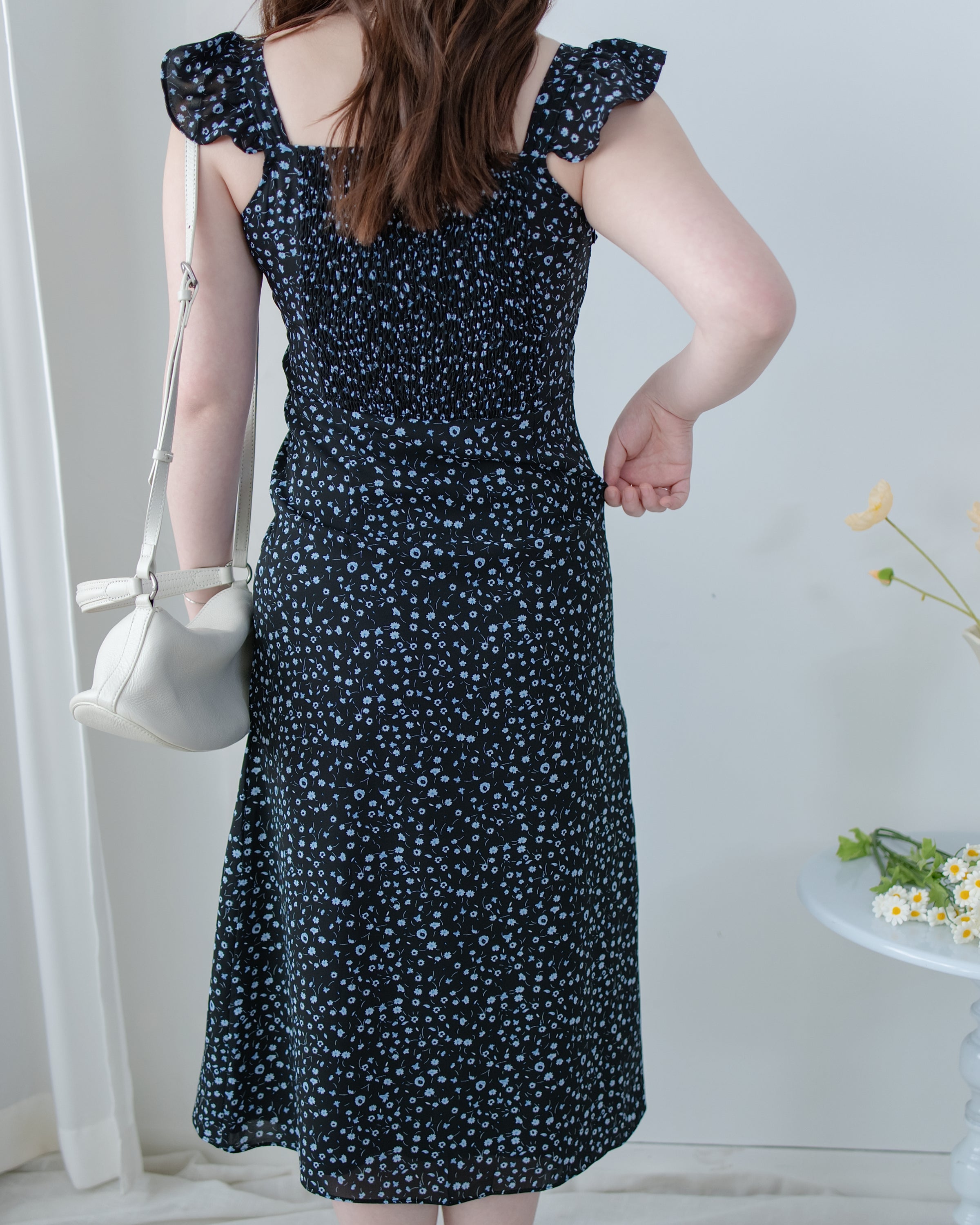 Falling petals Dress 花瓣印花後橡筋兩穿荷葉連身裙/ DS1124 (black sold out)