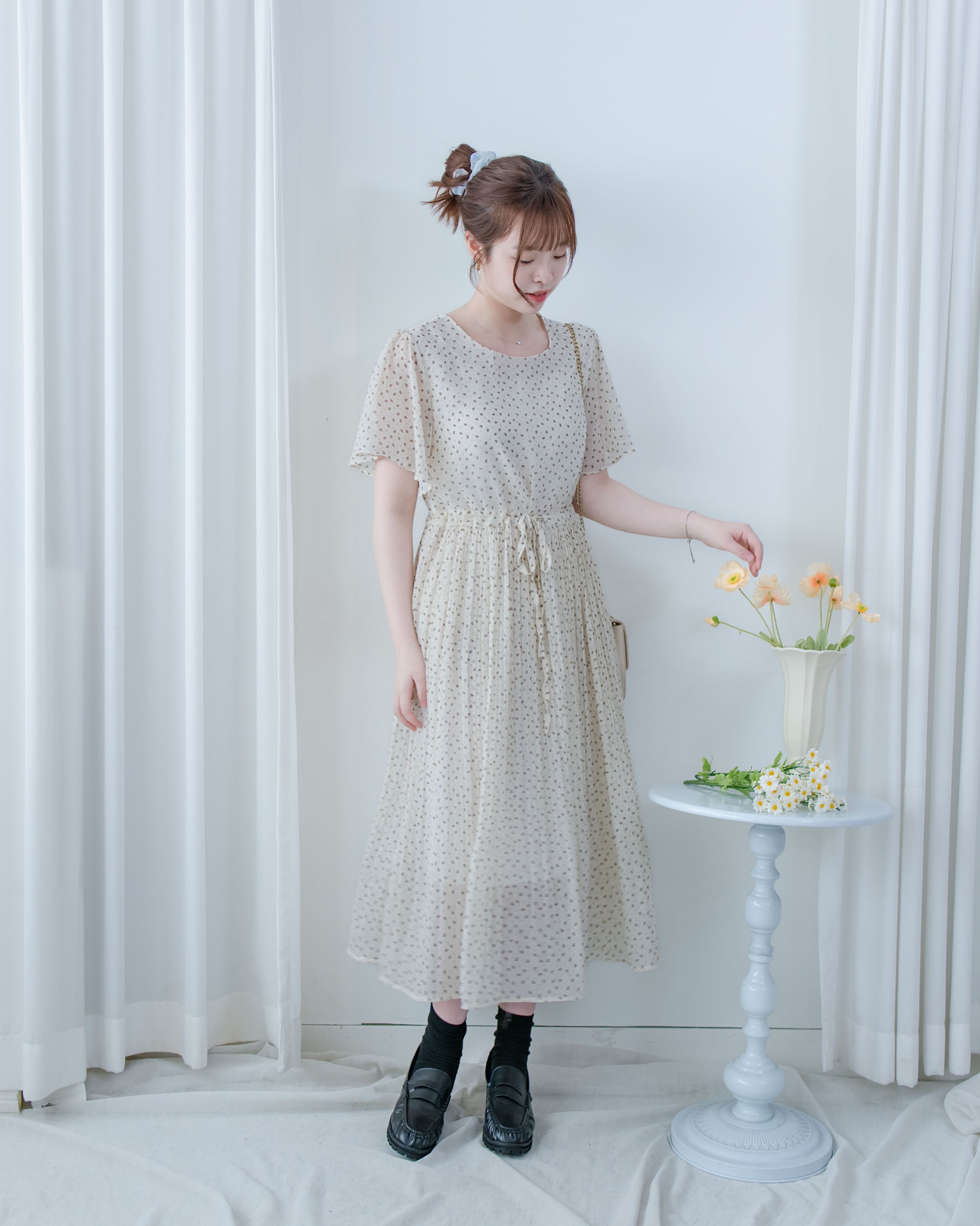 Shadow Floral Dress 輕盈影子細花束腰細褶連身裙/ DS1121 (pre-order tea-rose)