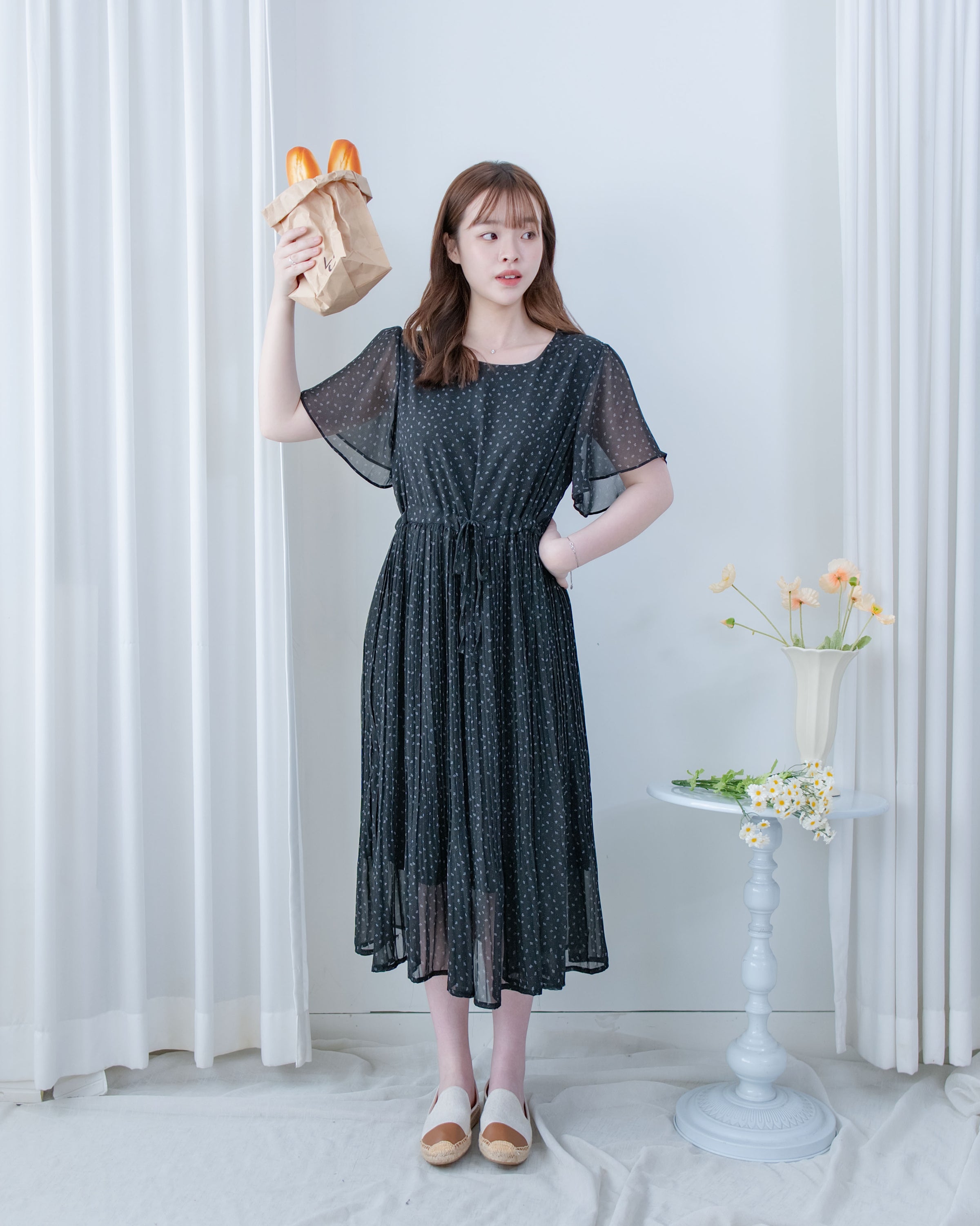 Shadow Floral Dress 輕盈影子細花束腰細褶連身裙/ DS1121 (pre-order tea-rose)