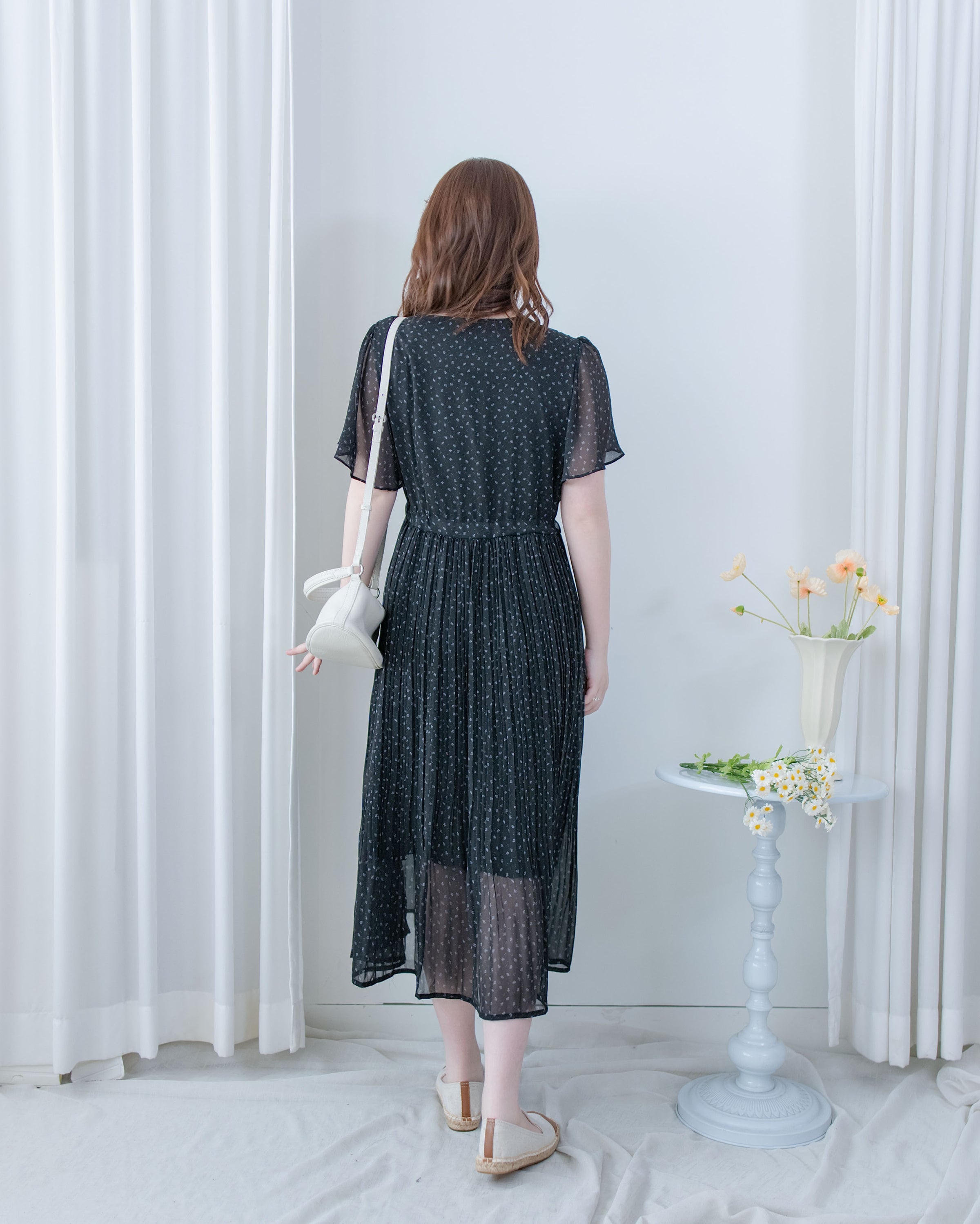 Shadow Floral Dress 輕盈影子細花束腰細褶連身裙/ DS1121 (pre-order tea-rose)