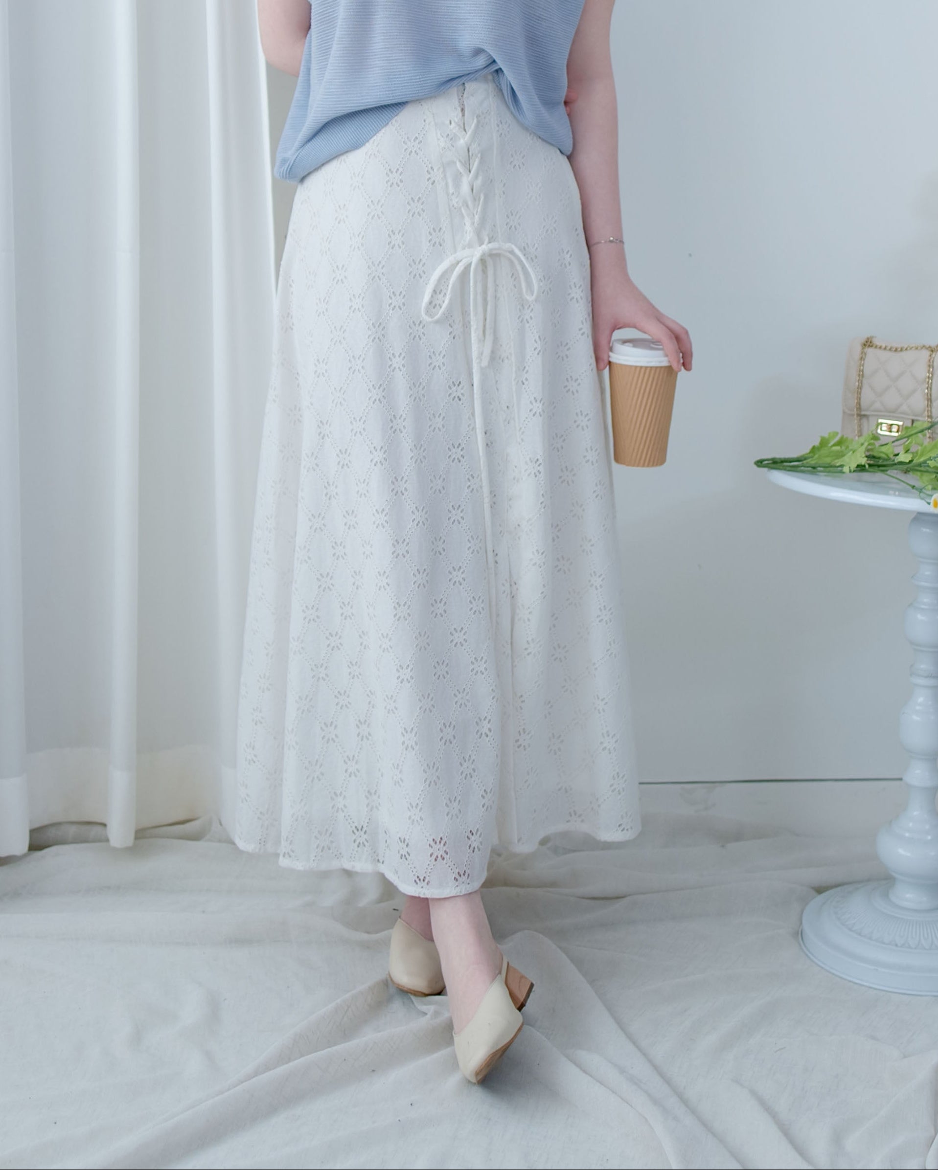 Embroidery Skirt 交叉打結棉質通花傘形半裙/ SK8941