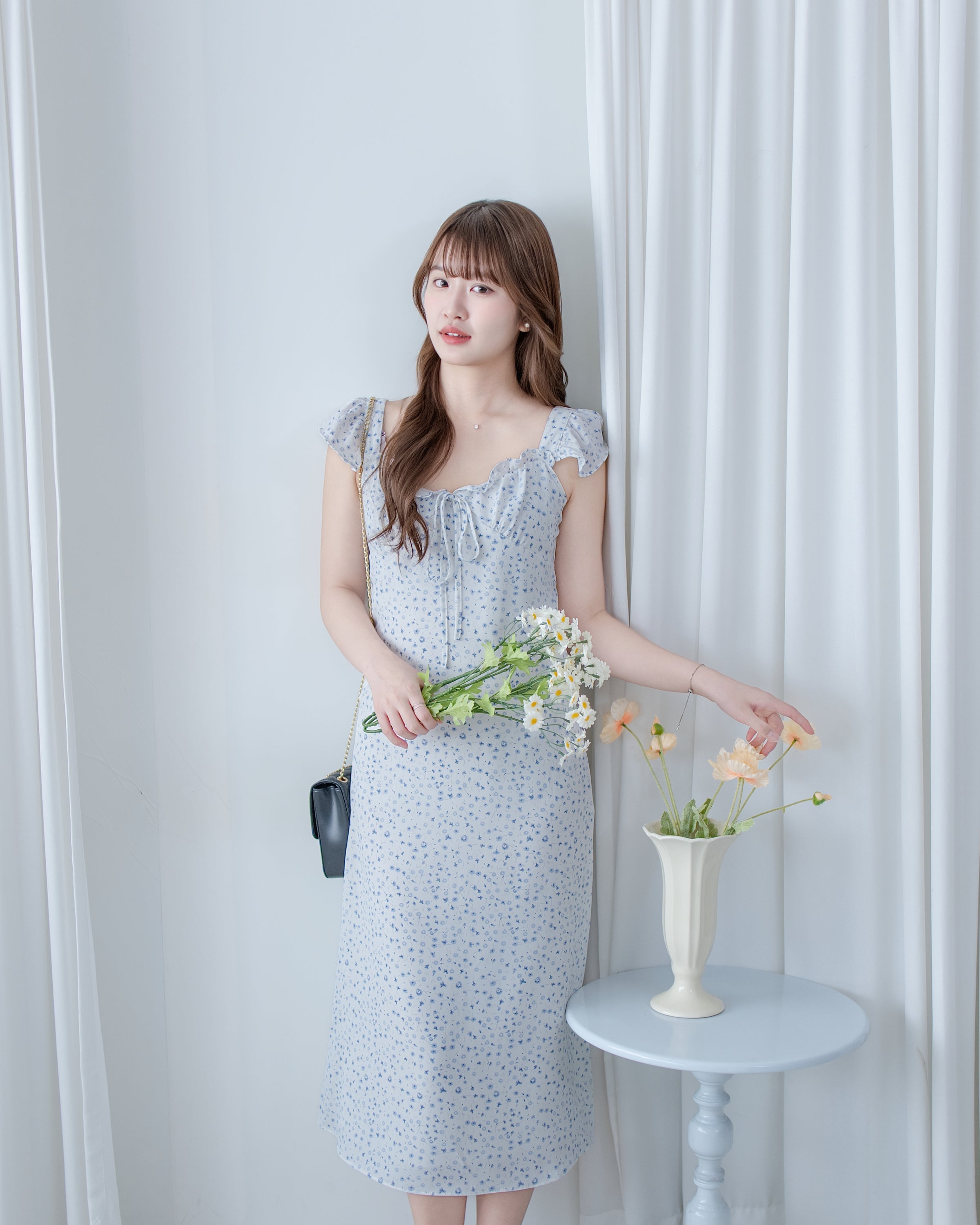 Falling petals Dress 花瓣印花後橡筋兩穿荷葉連身裙/ DS1124 (black sold out)