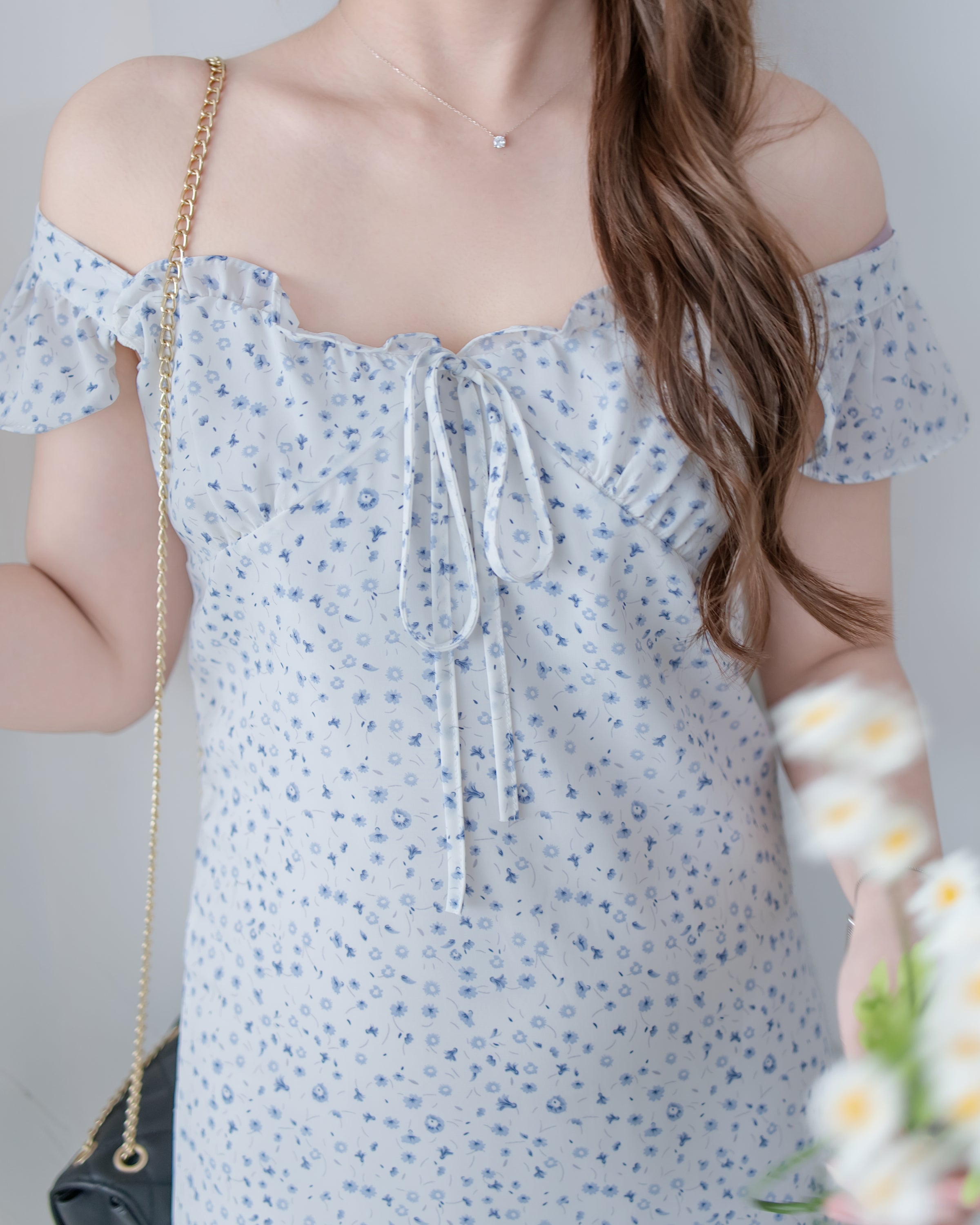 Falling petals Dress 花瓣印花後橡筋兩穿荷葉連身裙/ DS1124 (black sold out)