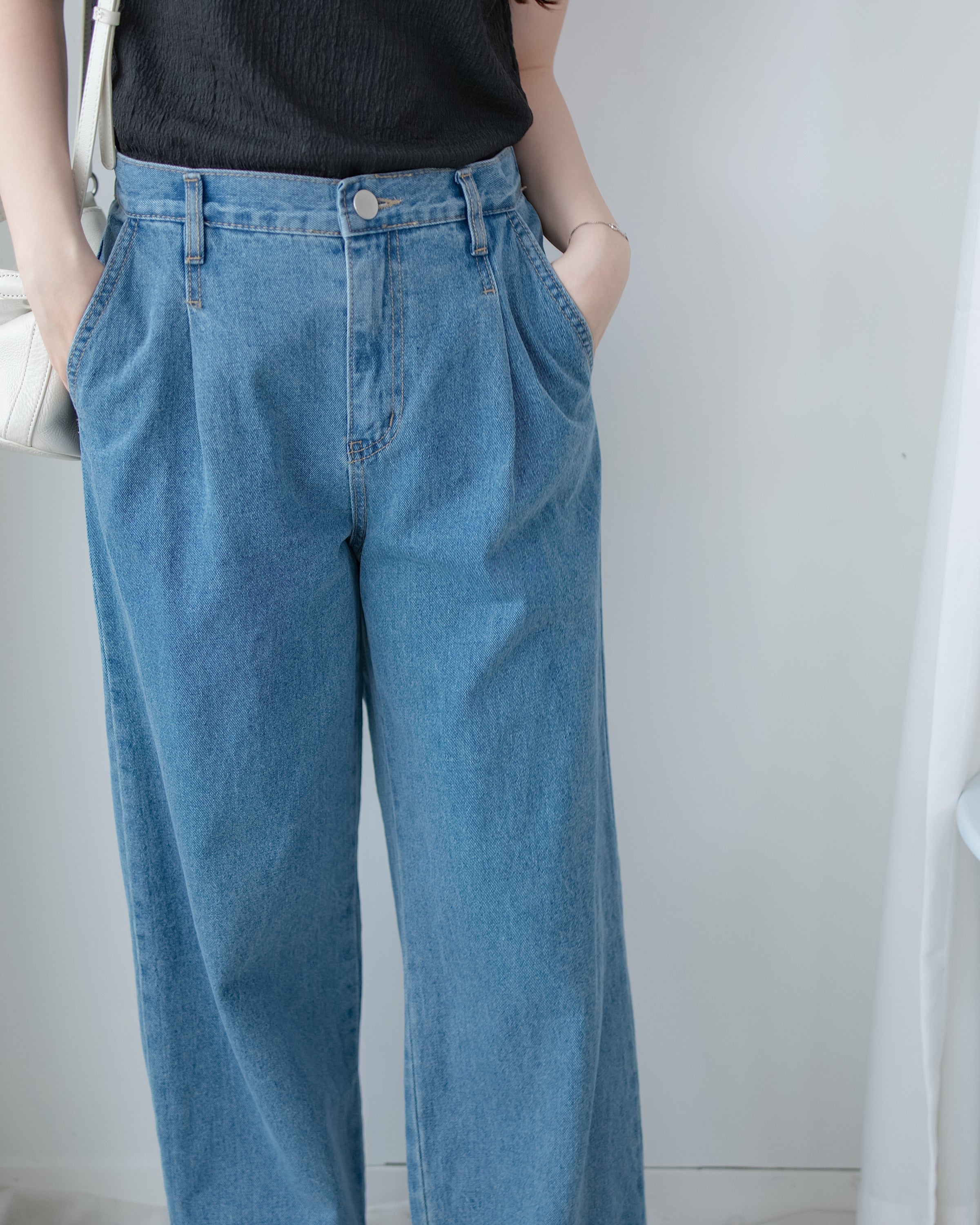 Straight Denim Pants 後鬆緊簡約直筒闊腳牛仔褲/ PT8478