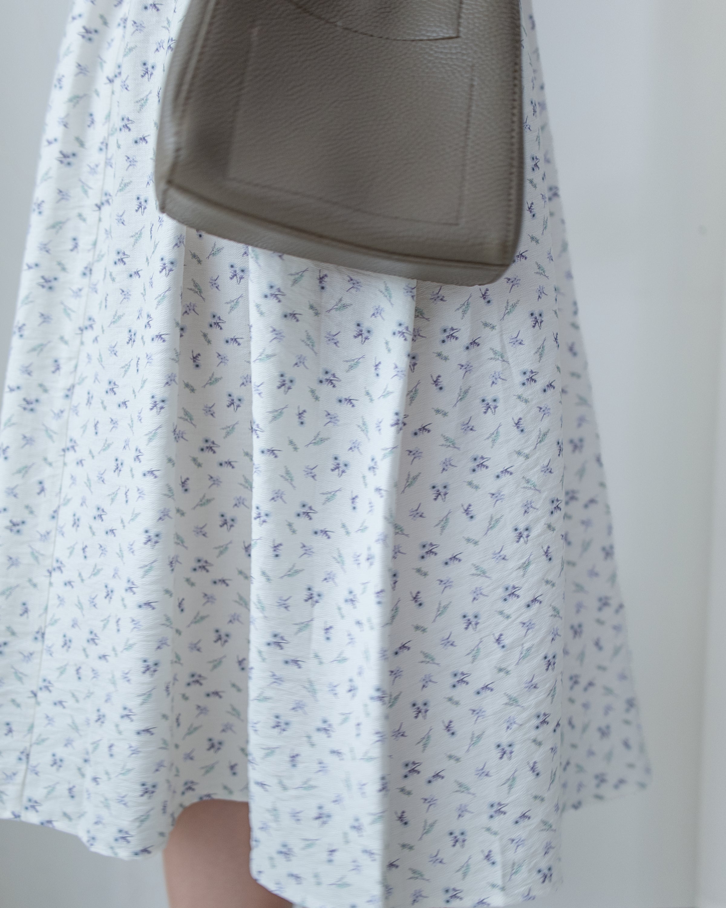 [intent label/intent製]  Waterfloral  Dress 輕盈防皺後彈性橡筋水彩印花連身裙(肩帶可調) / DSA8001