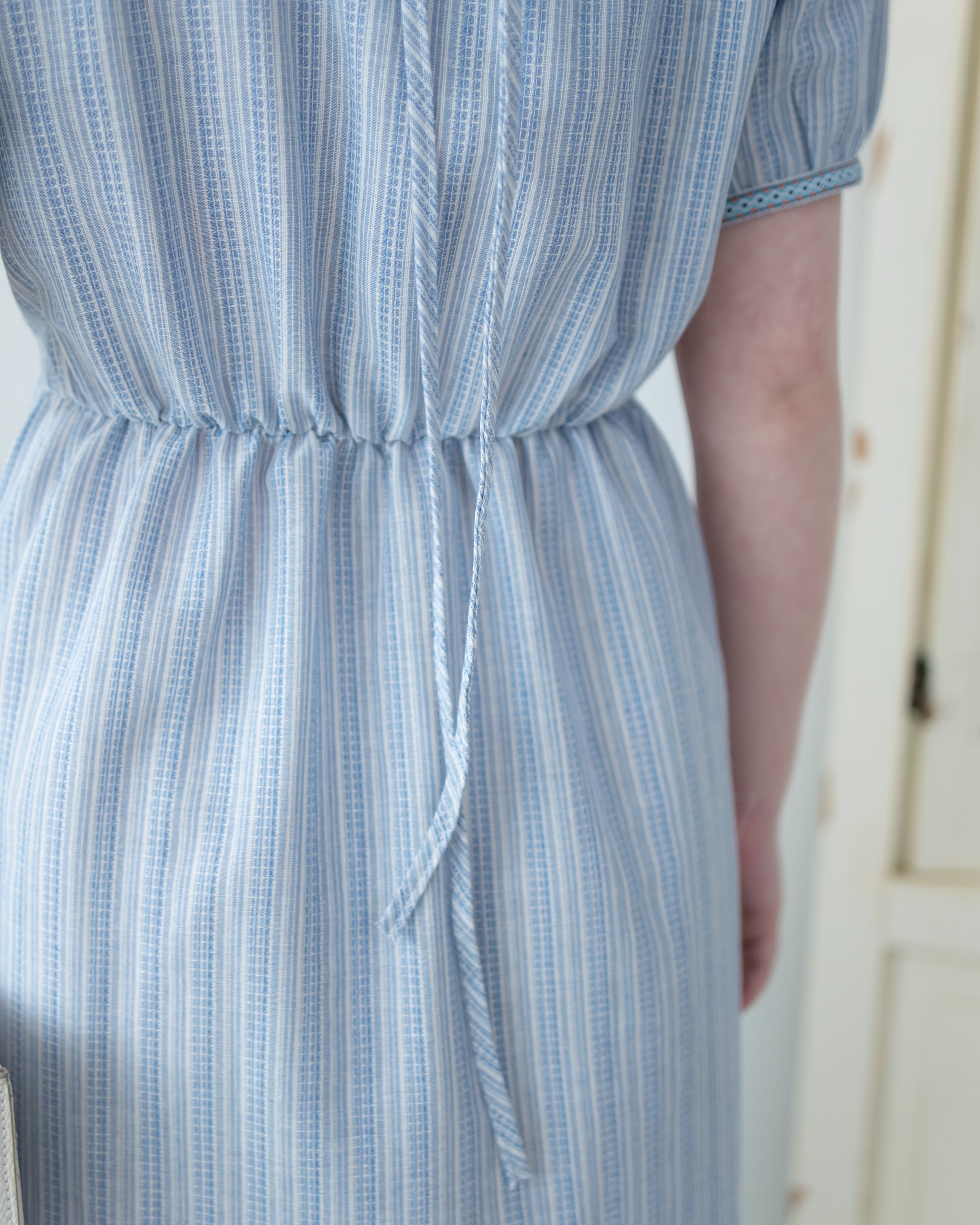 Ethnic Striped Dress 民族細邊方領後蝴蝶連身裙/ DS1128