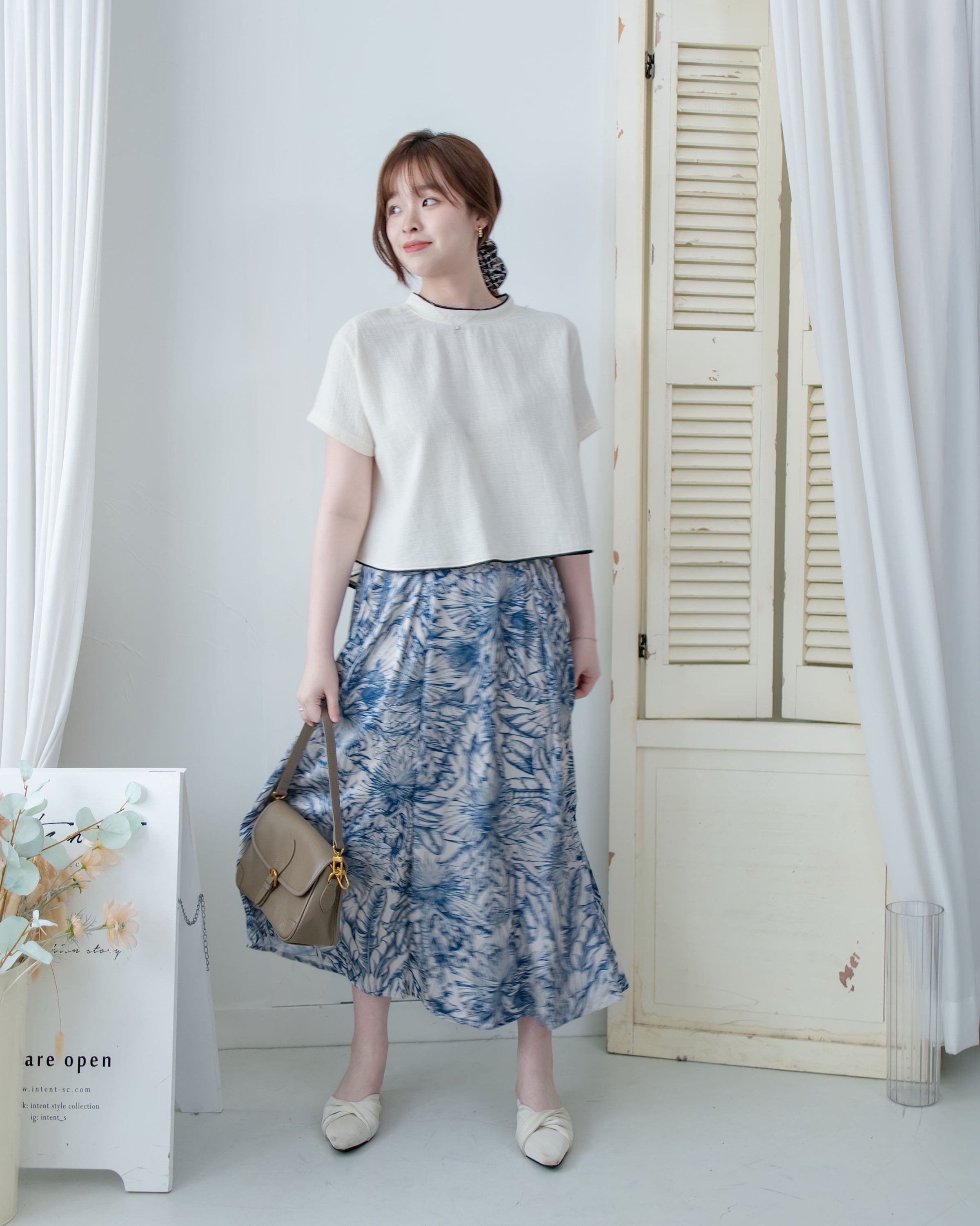Champagne Floral Skirt 藍色線條花香檳質感面料傘裙/ SK8861 (pre-order 5月28截單)