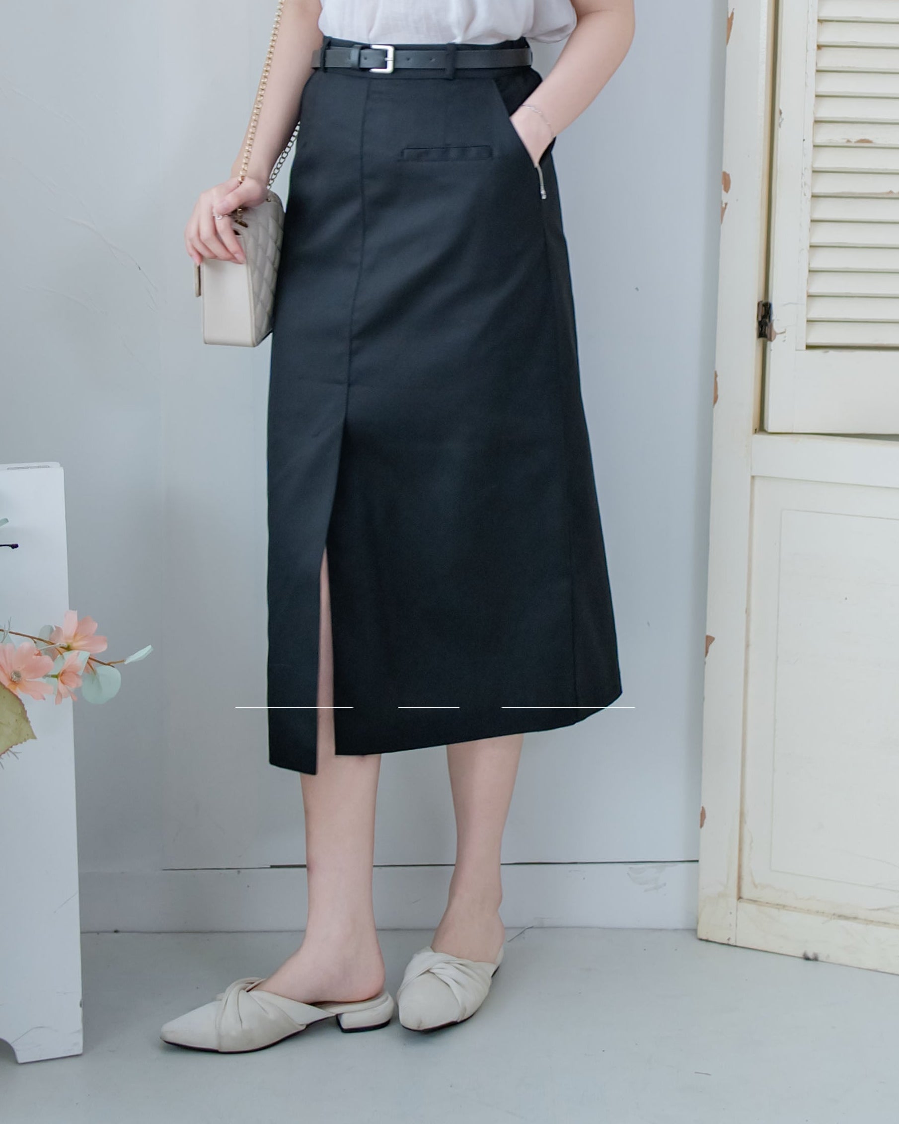 Urban Belt Skirt 俐落修身H型腰帶裝飾半裙/ SK8942