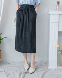 Pleated Shimmer Skirt 微光澤防皺顯瘦直條紋口袋長裙/ SK8943 (pre-order black)
