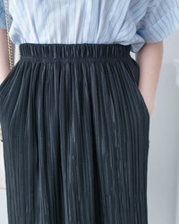 Pleated Shimmer Skirt 微光澤防皺顯瘦直條紋口袋長裙/ SK8943 (pre-order black)