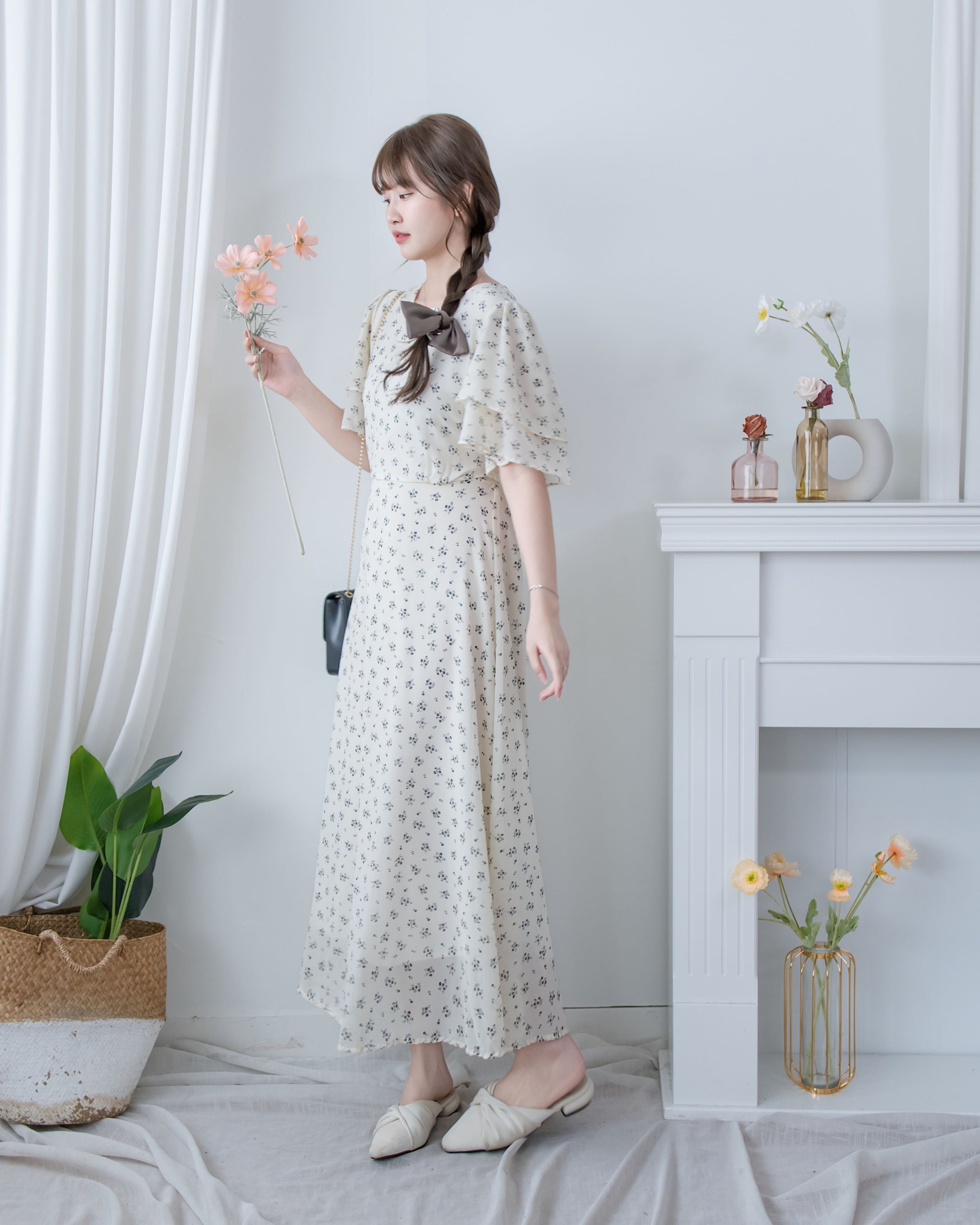 Chiffon Ribbon Dress 荷葉袖雪紡花束絲帶腰帶連身裙/ DS1133 (pre-order ivory/navy)