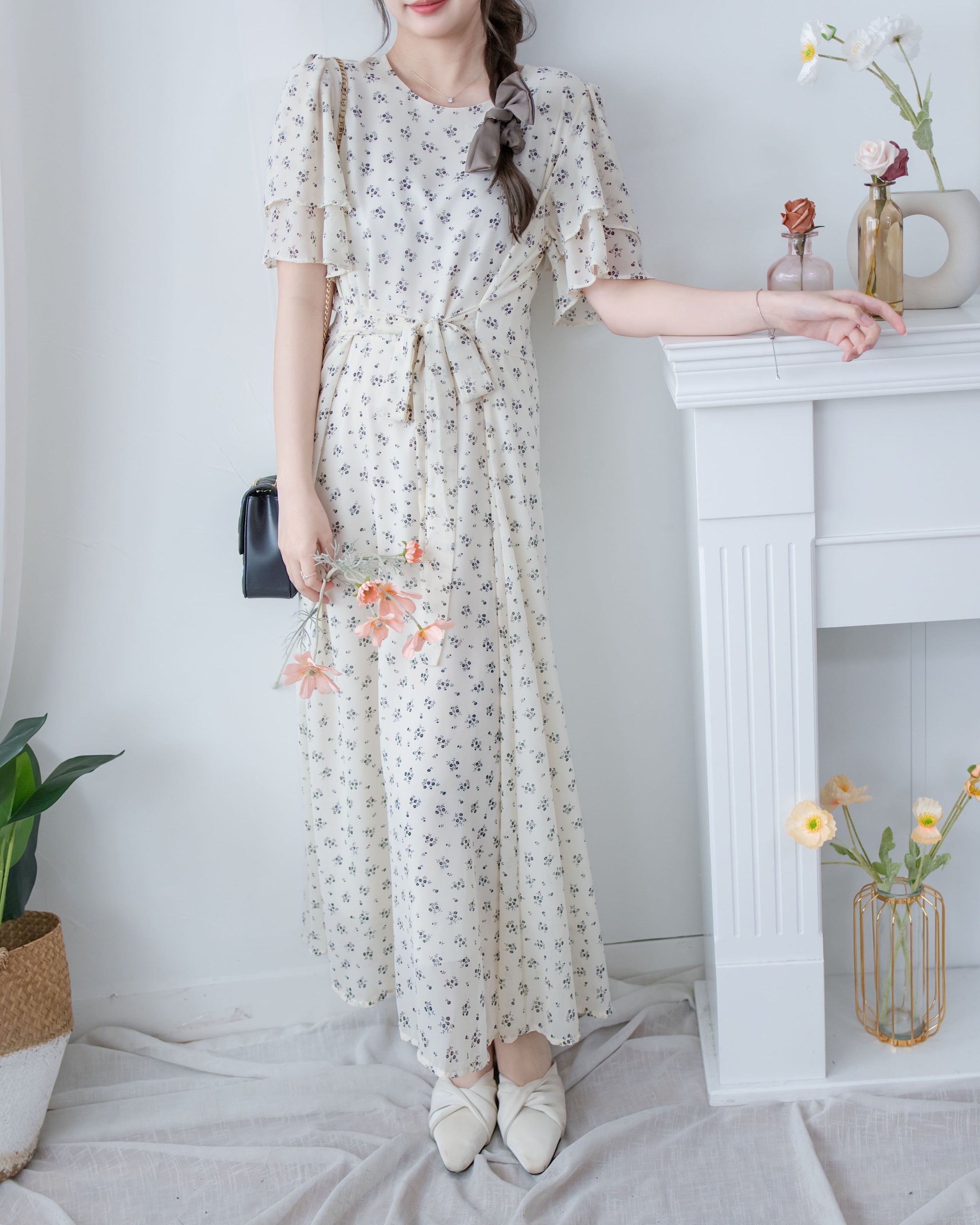 Chiffon Ribbon Dress 荷葉袖雪紡花束絲帶腰帶連身裙/ DS1133 (pre-order ivory/navy)
