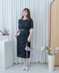 Wrap Dress 微光澤細褶交叉綁帶修身連身裙/ DS1137
