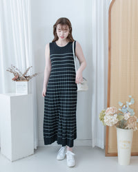 Pleated Striped Dress 條紋百褶細緻針織背心長裙/ DS1130