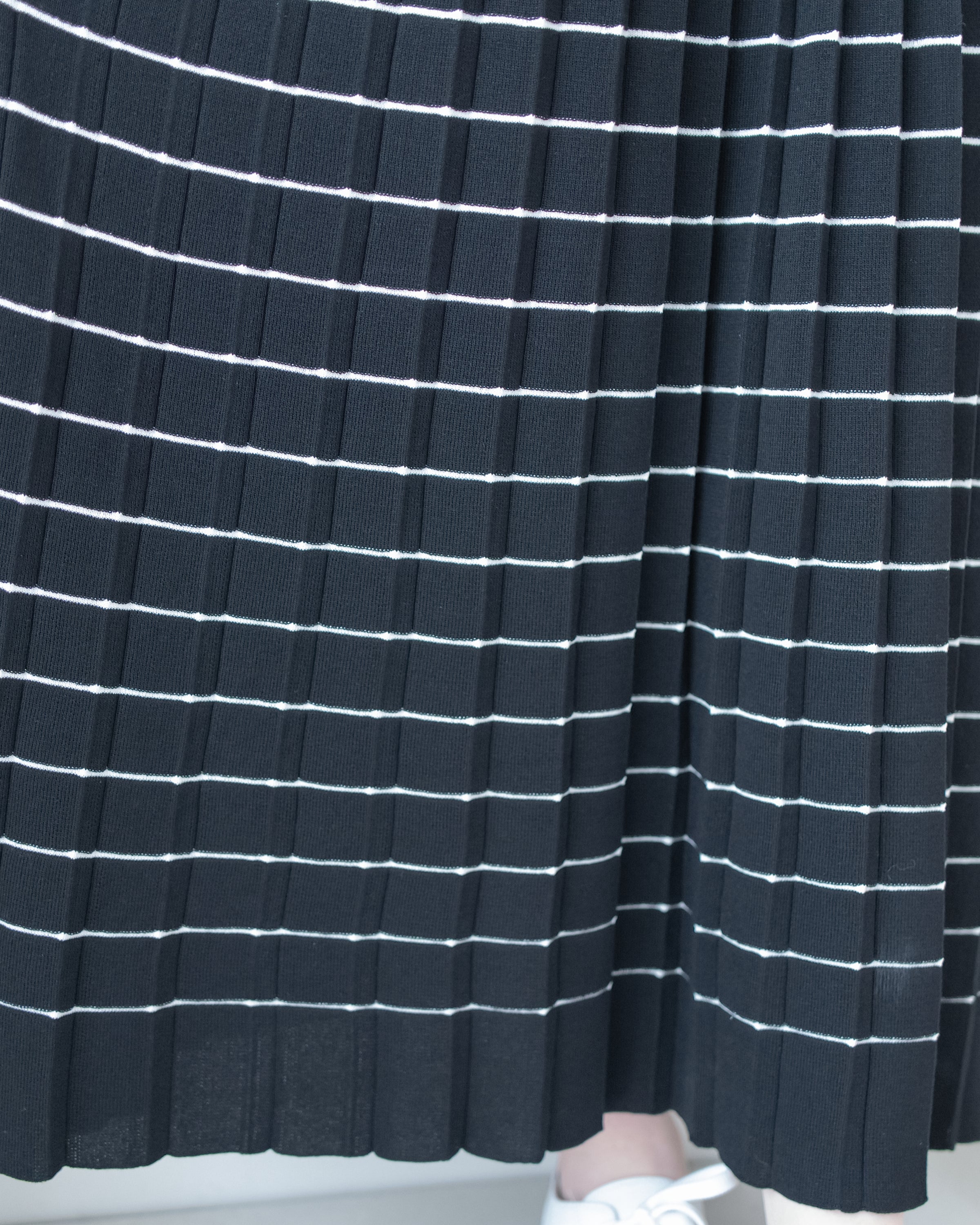 Pleated Striped Dress 條紋百褶細緻針織背心長裙/ DS1130