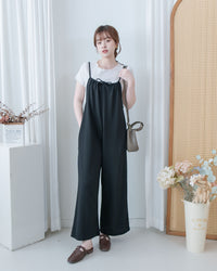 Ribbon Jumpsuit 蝴蝶調節細帶鬆弛感闊腳吊帶褲/ DS1136 (Pre-order LightKhaki)
