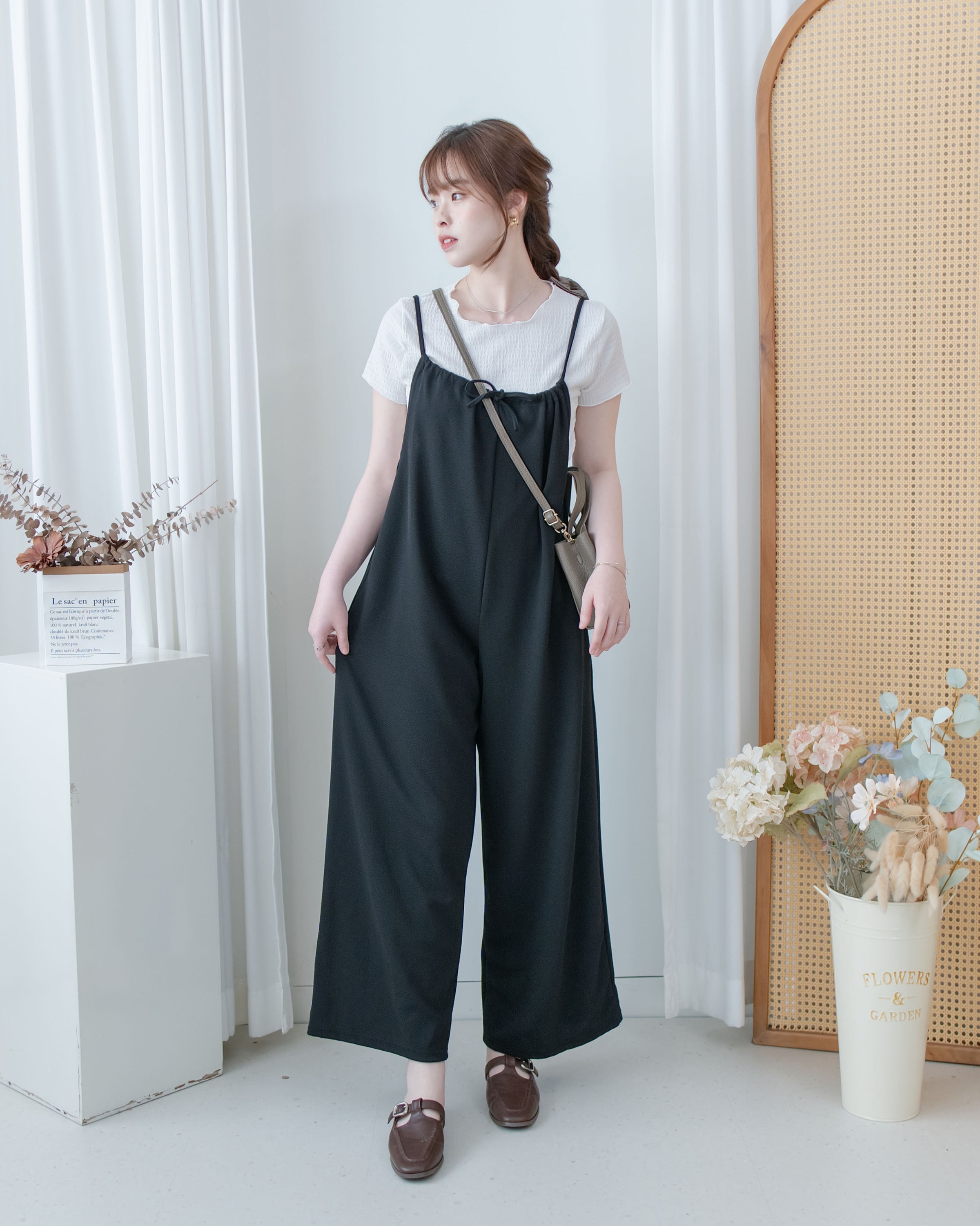 Ribbon Jumpsuit 蝴蝶調節細帶鬆弛感闊腳吊帶褲/ DS1136 (Pre-order LightKhaki)