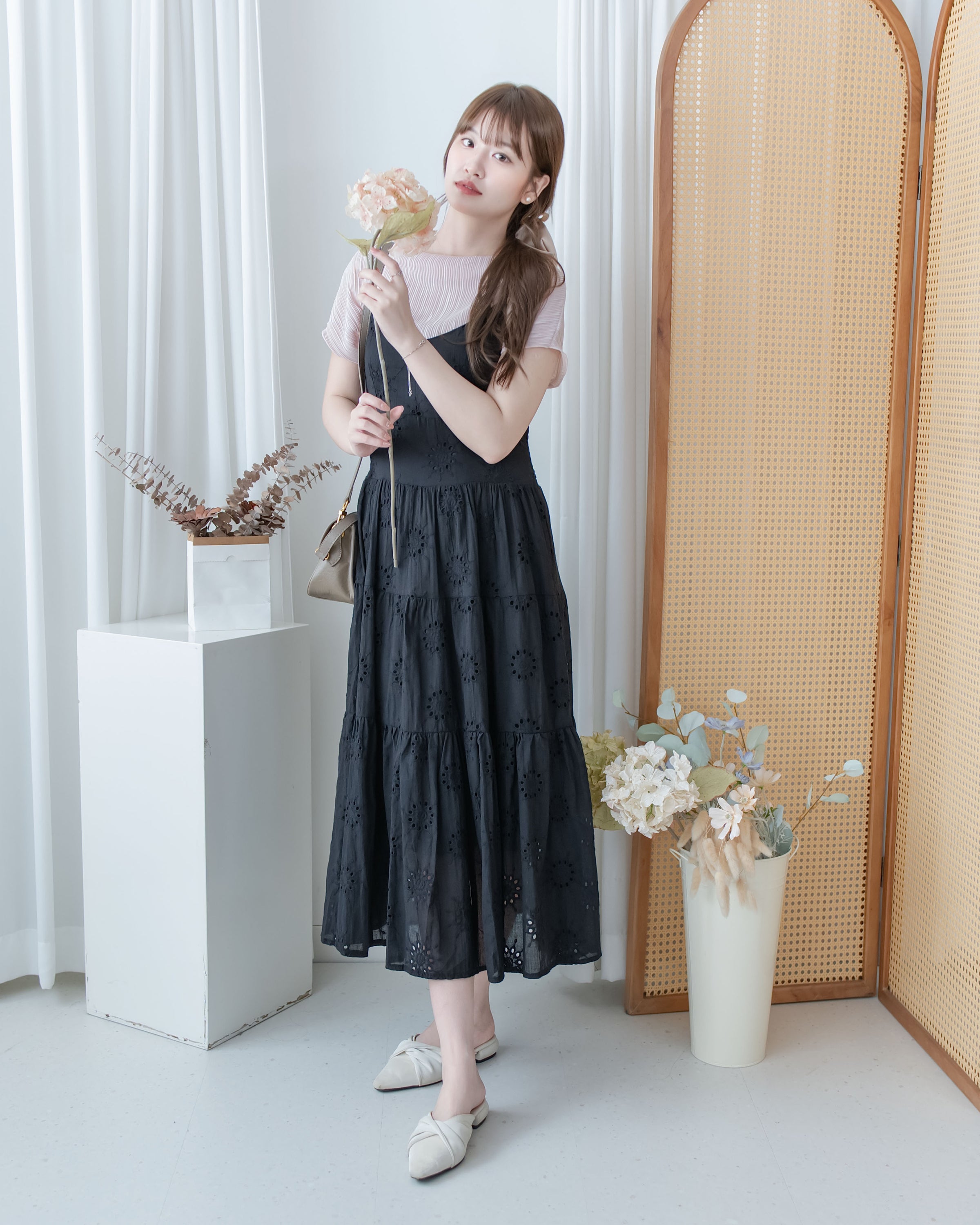 Pleated Blouse 微光澤壓褶船領上衣/ TP9230