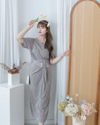 Wrap Dress 微光澤細褶交叉綁帶修身連身裙/ DS1137