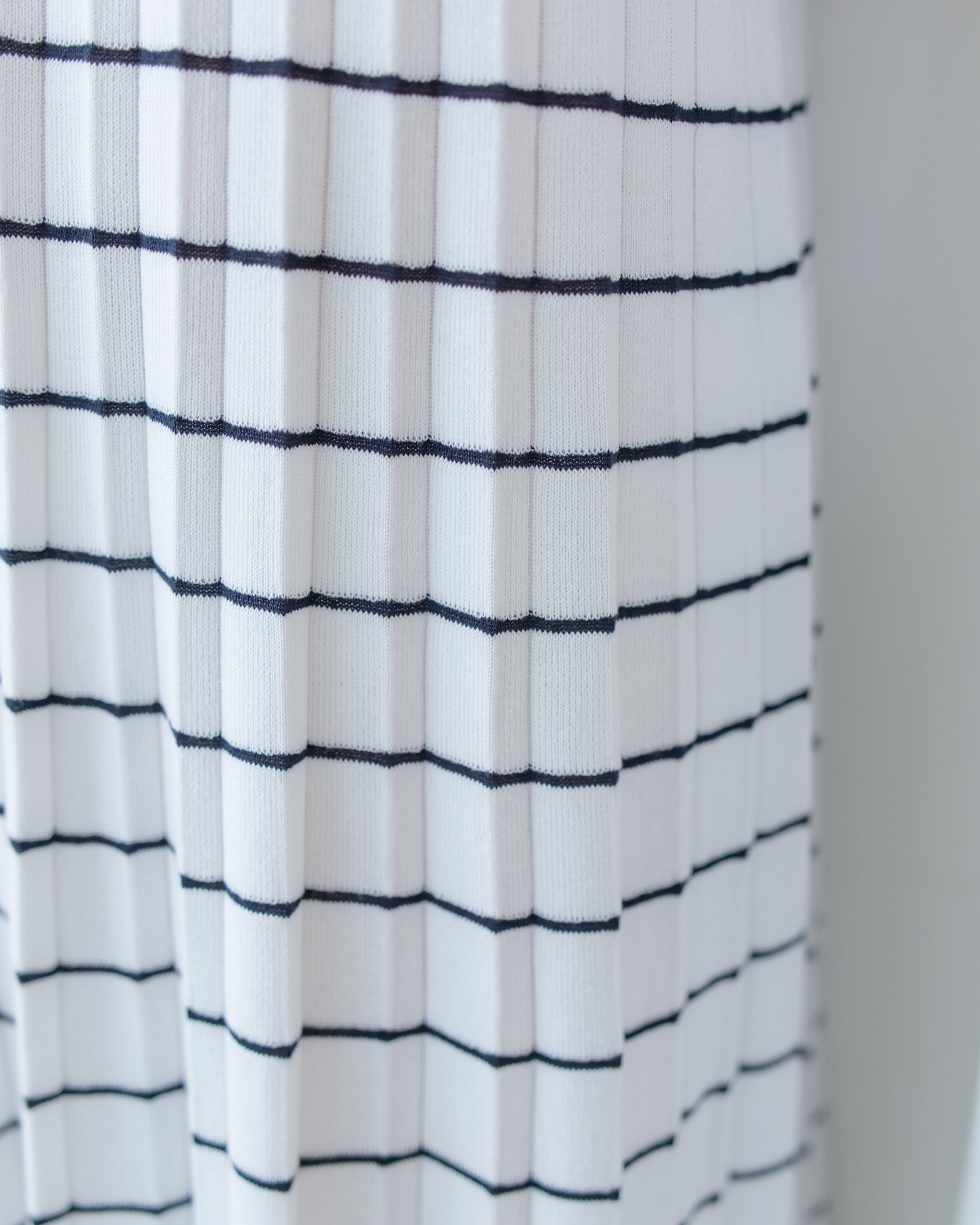Pleated Striped Dress 條紋百褶細緻針織背心長裙/ DS1130