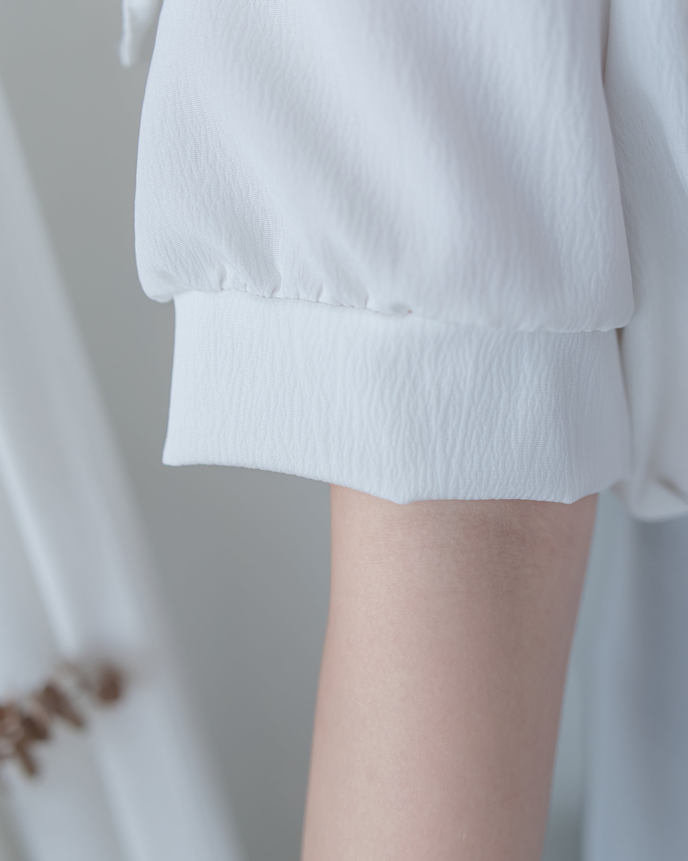 Ribbon Blouse 船領免綁裝飾蝴蝶每日上衣/ BU9140