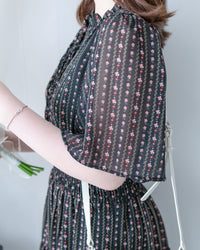 Ethnic Stripe Dress 清新條紋小花束花邊高腰連身裙/ DS1145