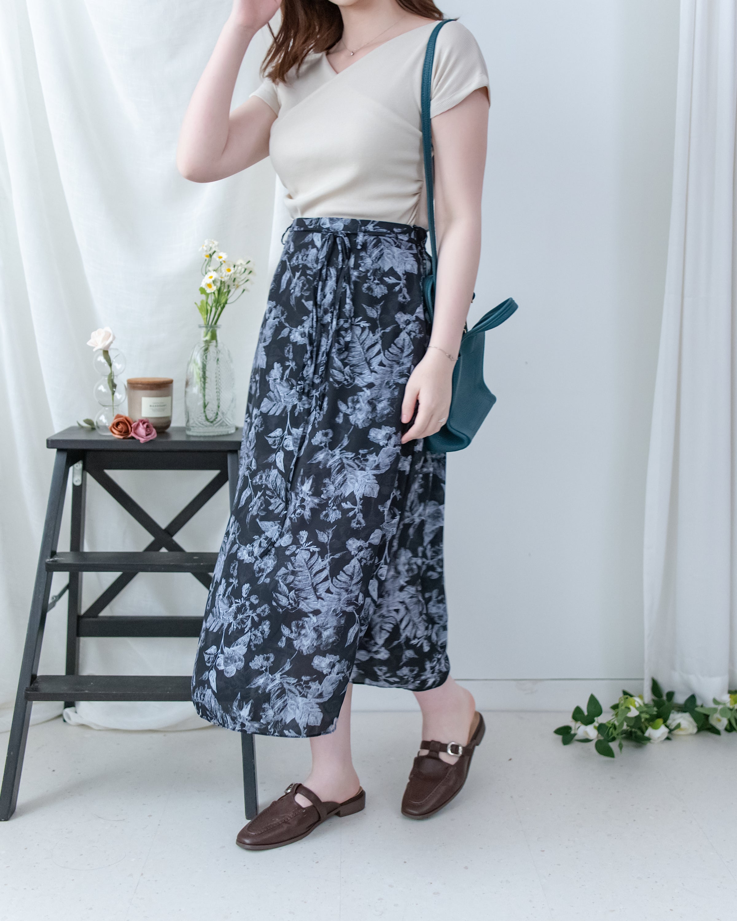 Pastel Leaf Skirt 手繪淡雅葉子印花綁帶傘A形裙/ SK8948