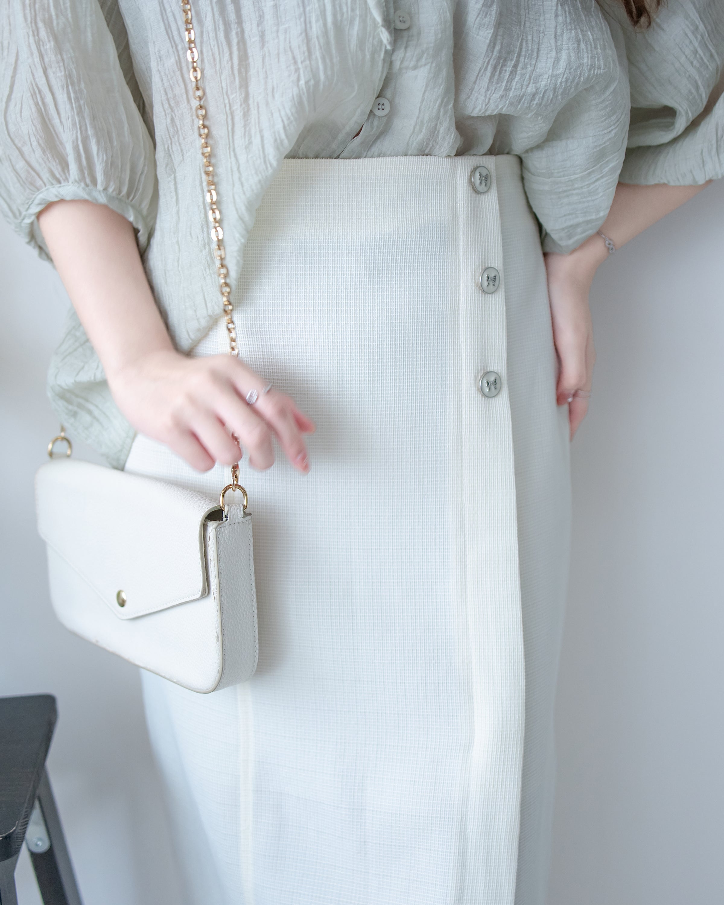 Coco Skirt 微閃十字紋前開叉知性半裙/ SK8945 (pre-order white)