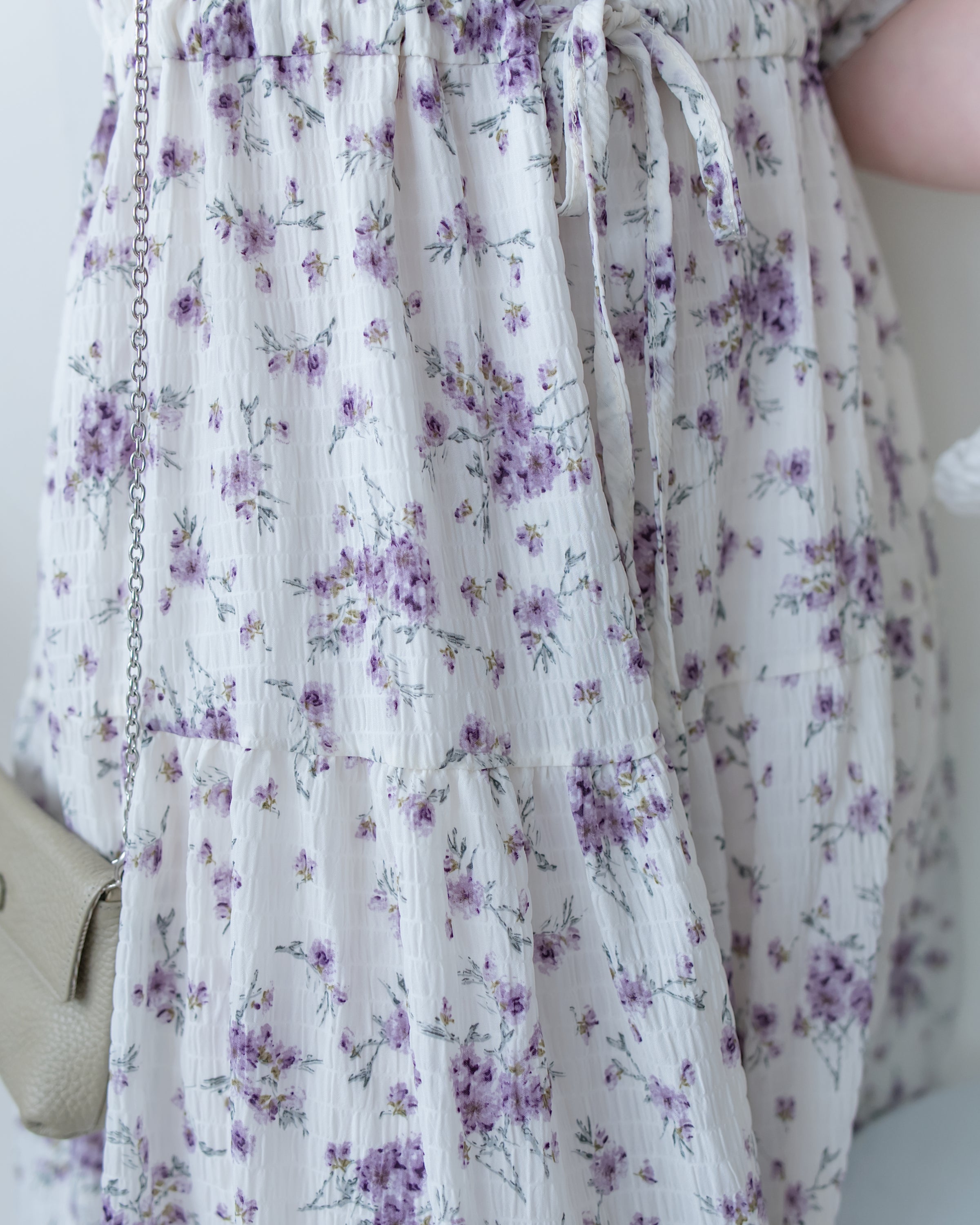 Acasia Dress 淡雅花束防皺暗格紋修腰連身裙/ DS1147