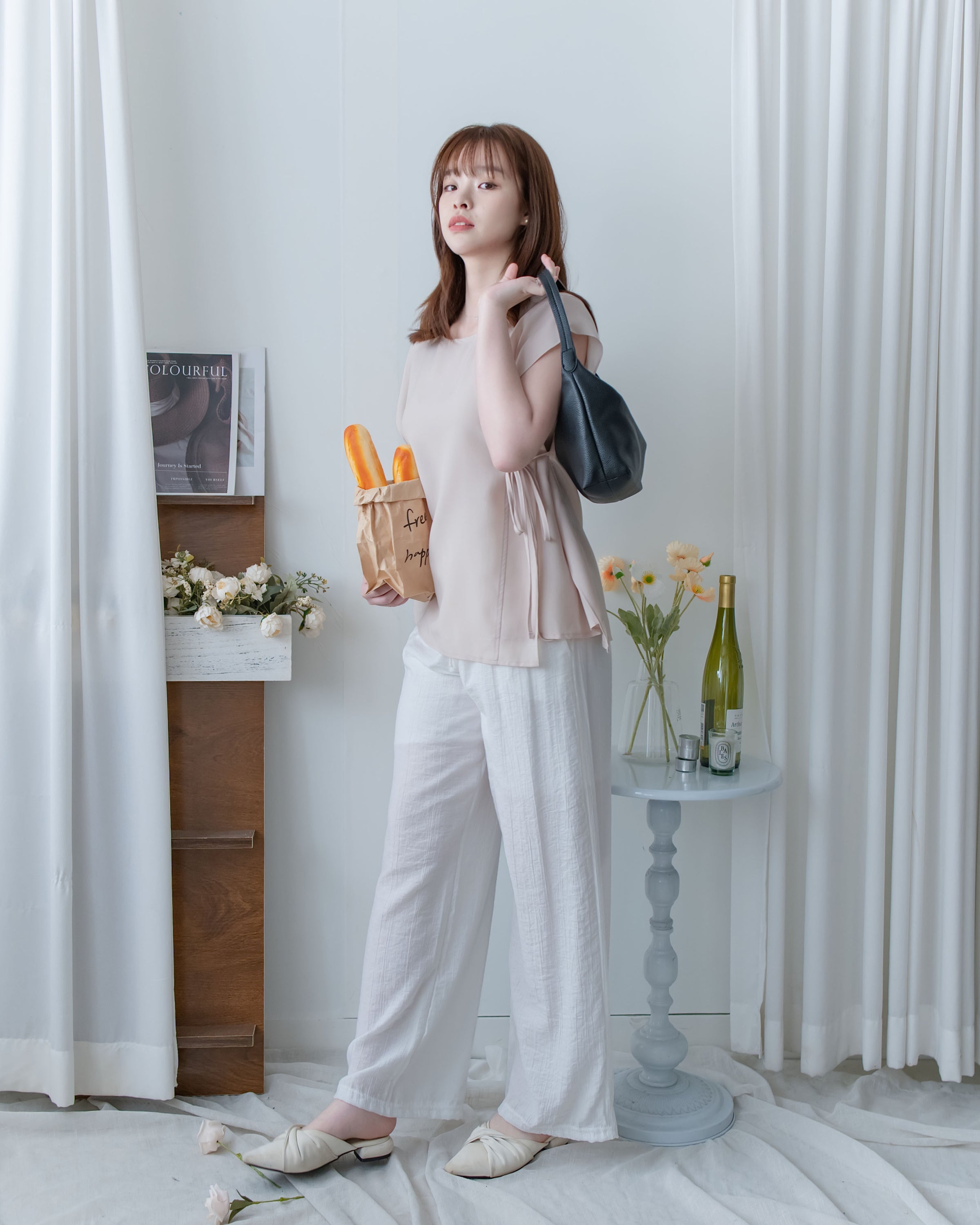 Side Ribbon Blouse 輕盈織紋雙側綁帶後金釦上衣/BU9144