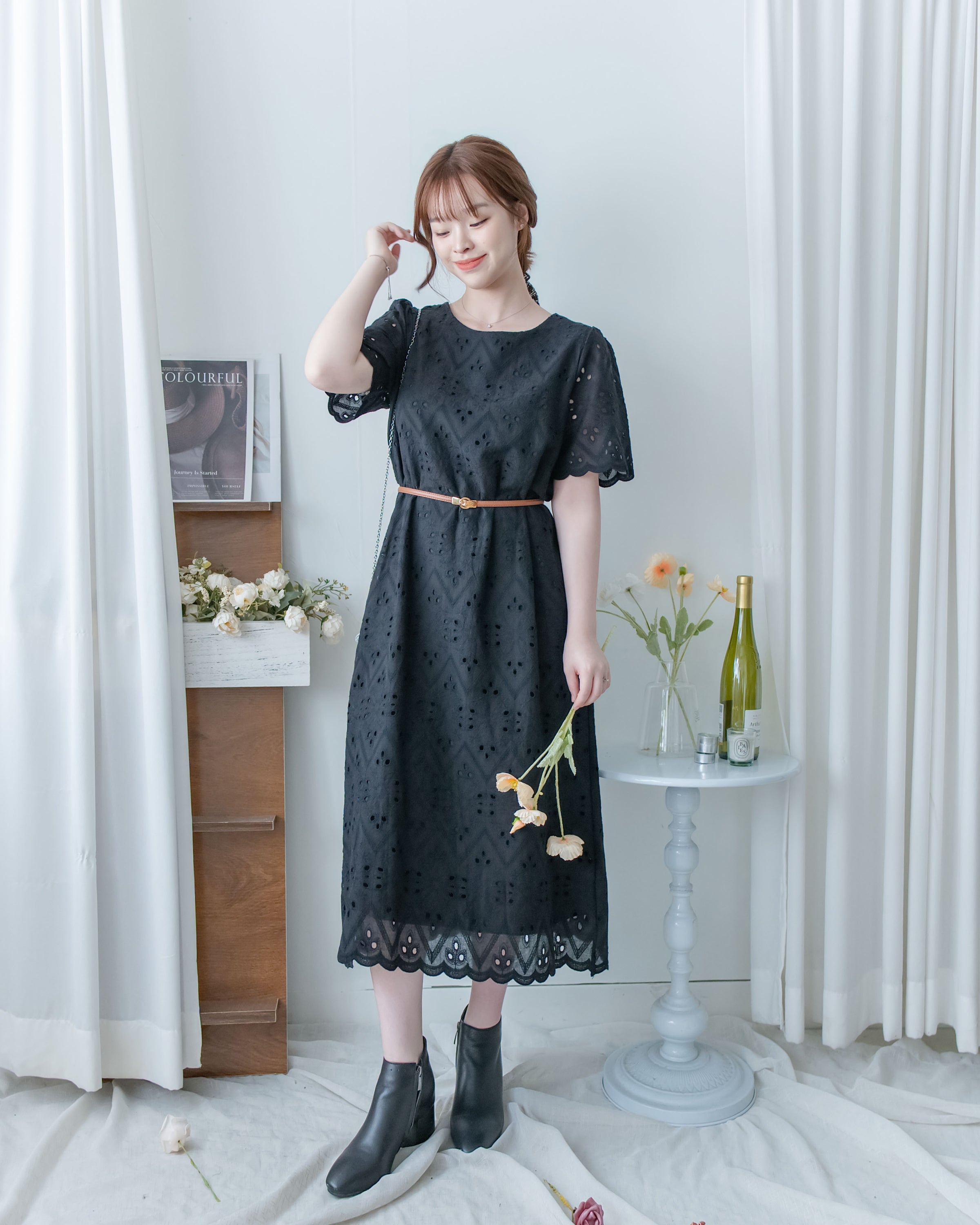 Lace Dress 精緻鏤空刺繡花邊連身裙/ DS1148