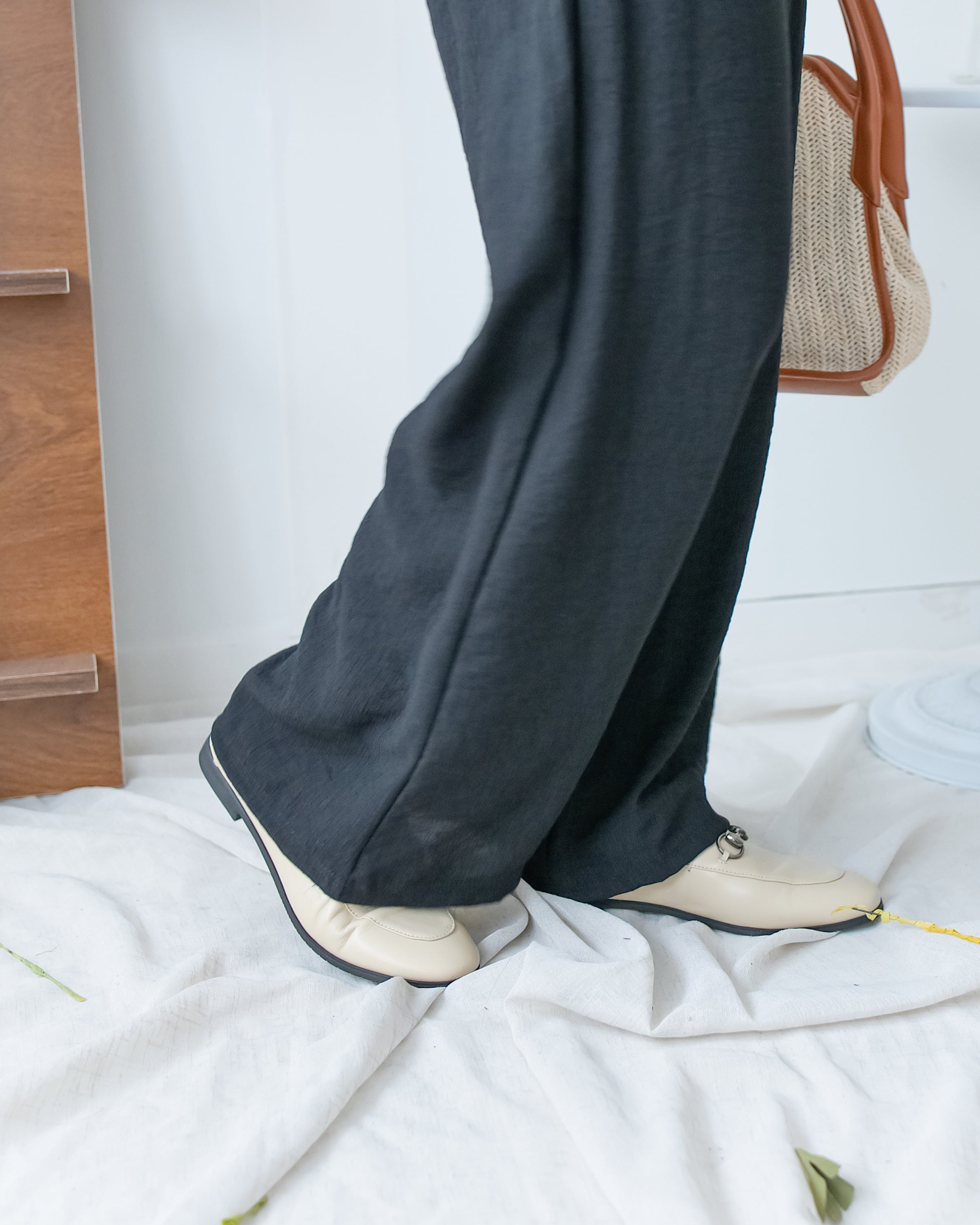Flowy Pants 隨性雲朵裡布防皺流暢闊腳褲 /PT8481