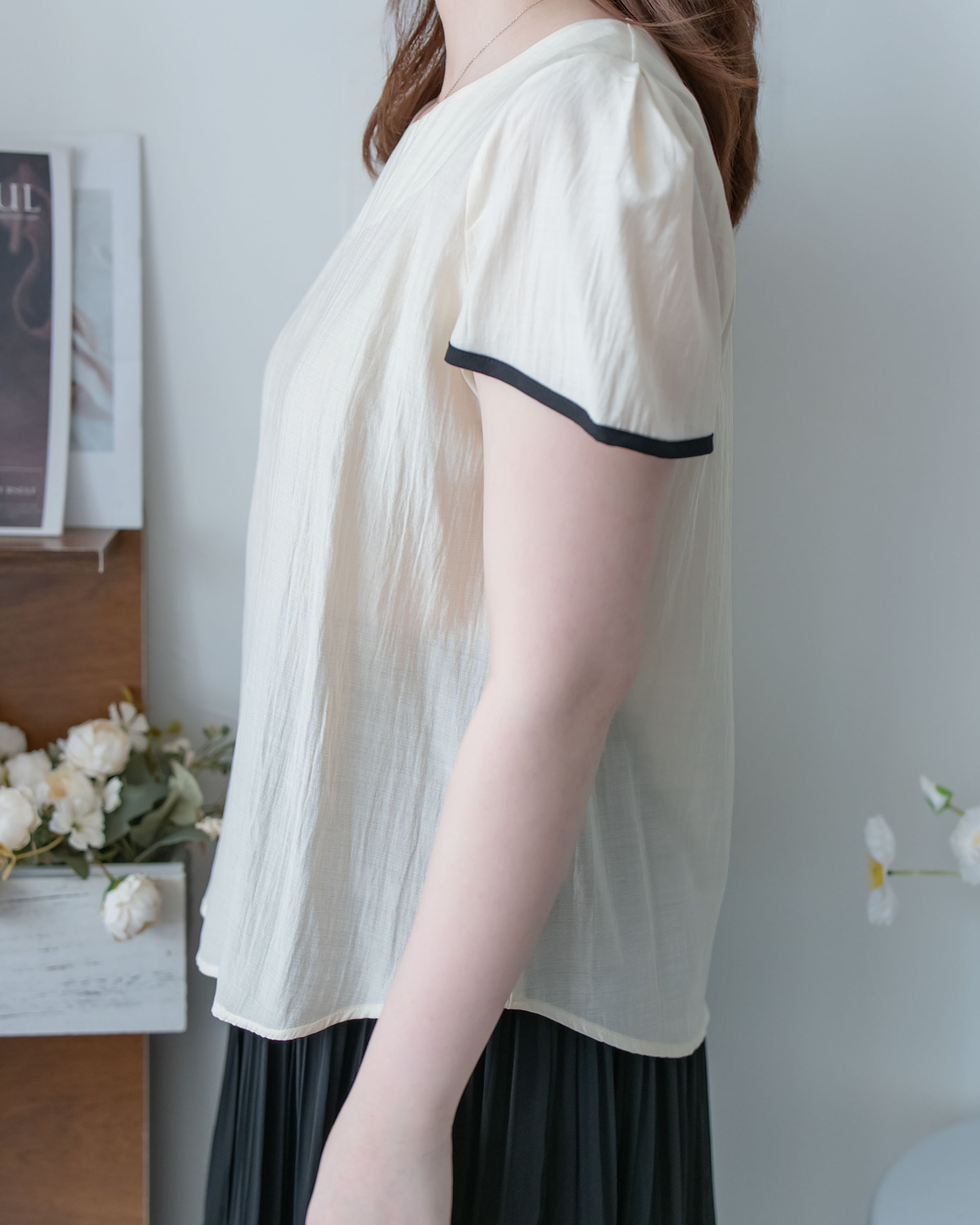 Coco Blouse 涼感微光拼色顯瘦傘袖上衣/ BU9146