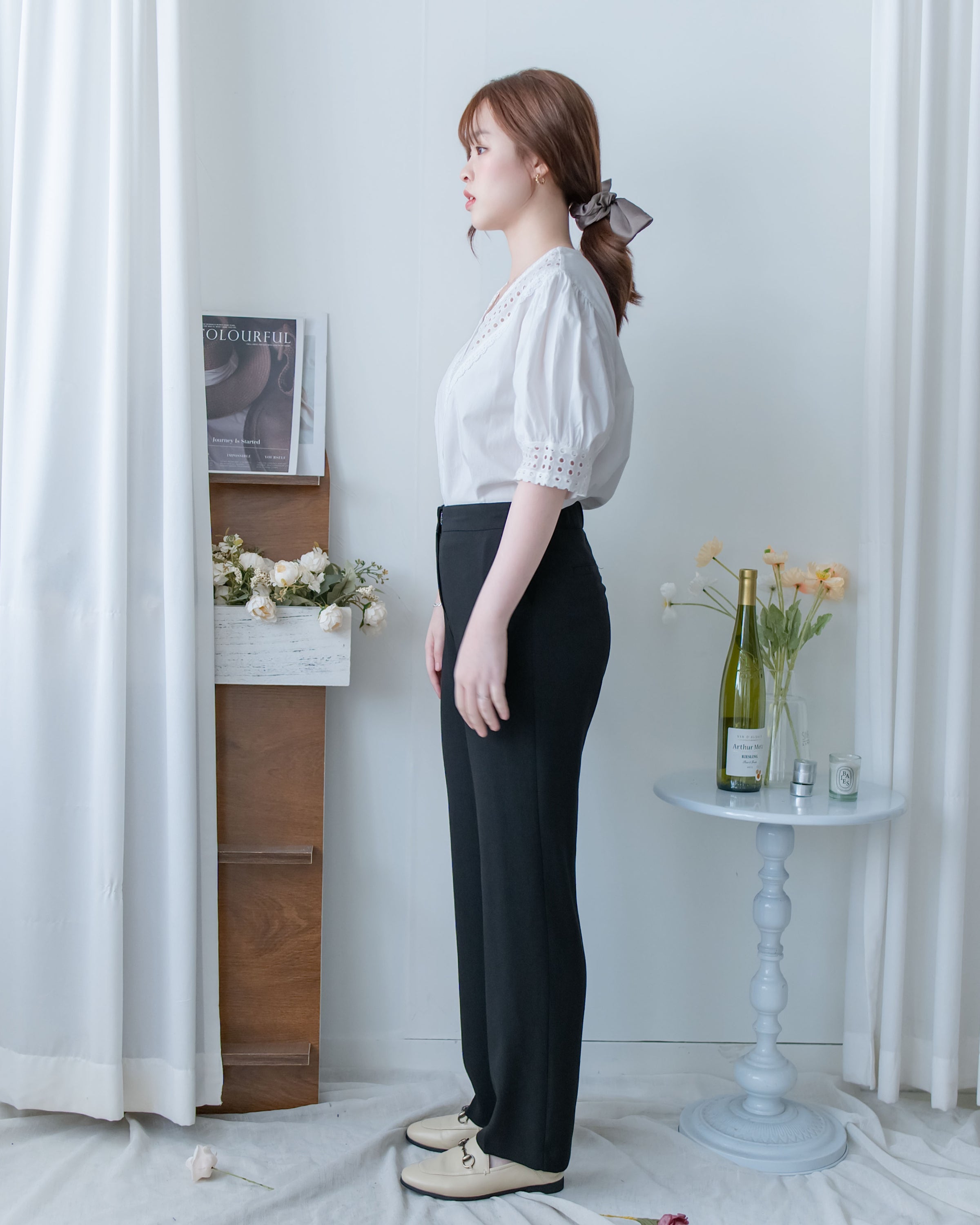 Lace Cotton Shirt 法式質感V形通花拼接恤衫/TP9234