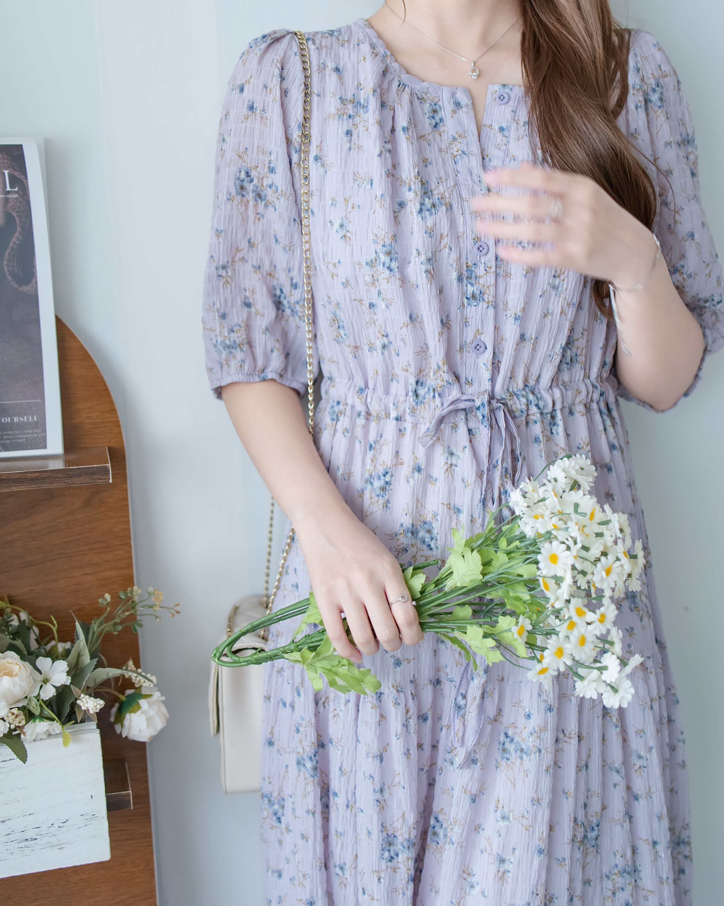 Acasia Dress 淡雅花束防皺暗格紋修腰連身裙/ DS1147