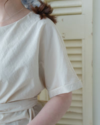 Cross Blouse 輕盈交叉帶後蝴蝶上衣/BU9150
