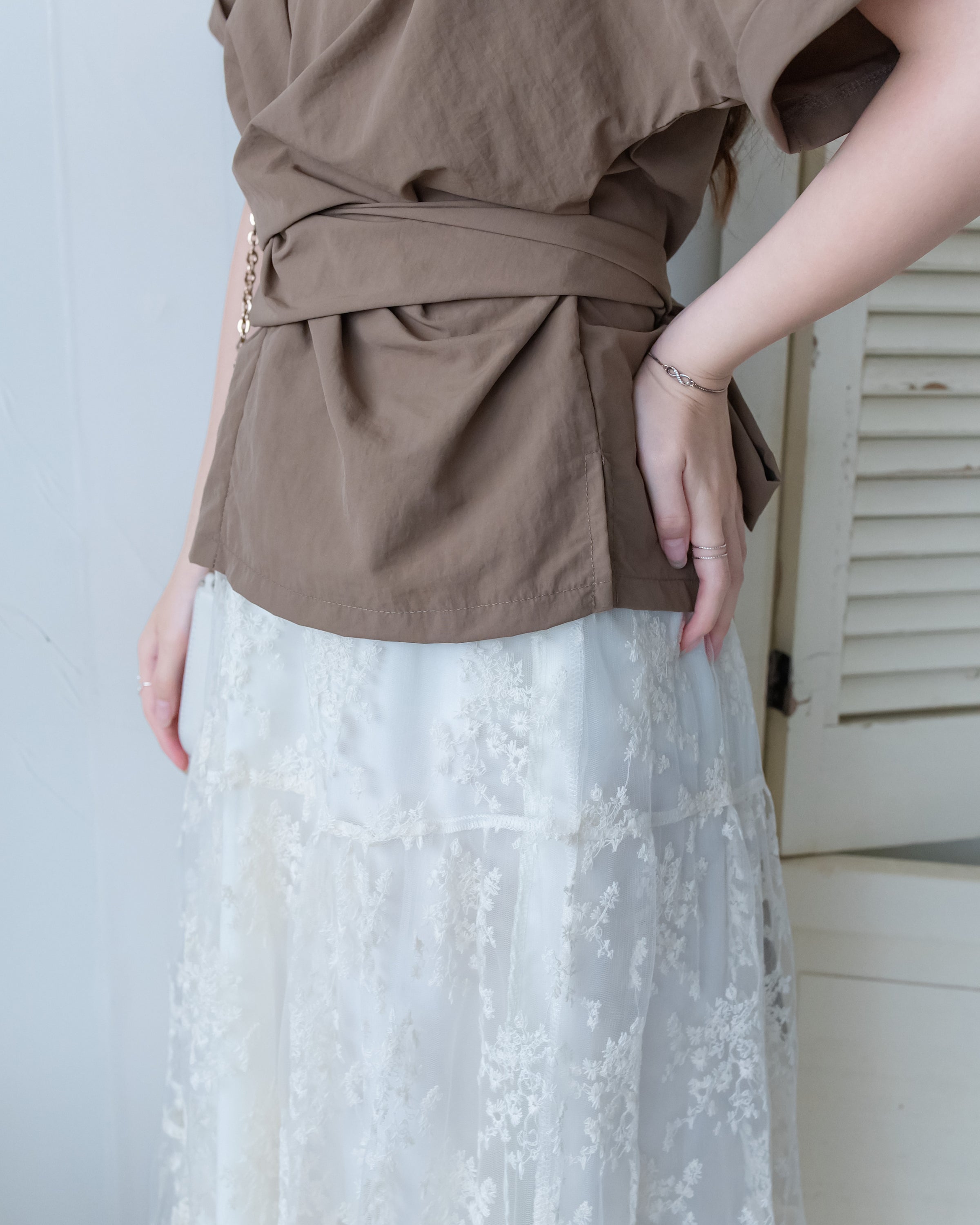 Cross Blouse 輕盈交叉帶後蝴蝶上衣/BU9150