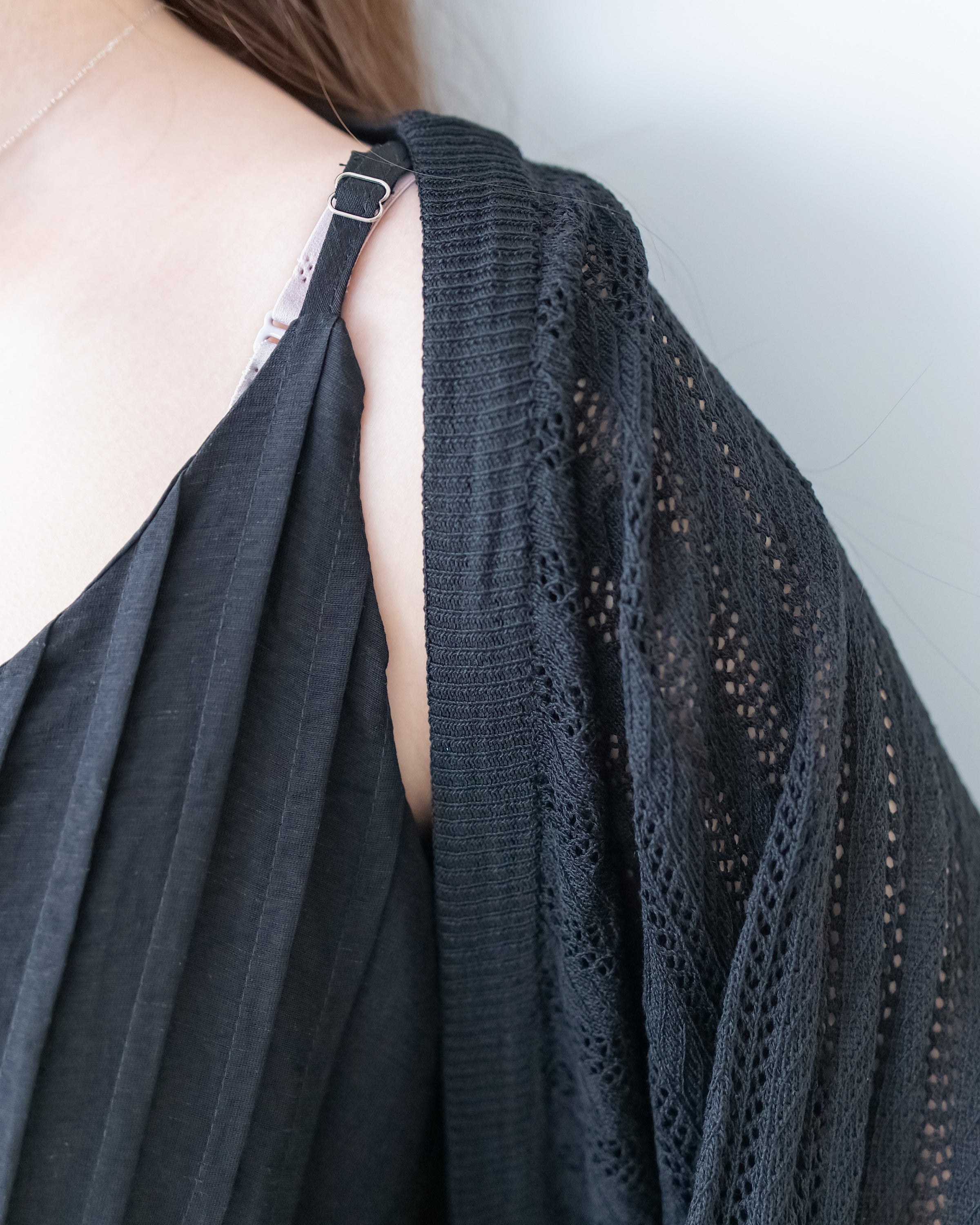 Knit Vest Set 鏤空針織外套風琴車褶長裙套裝/SE8118